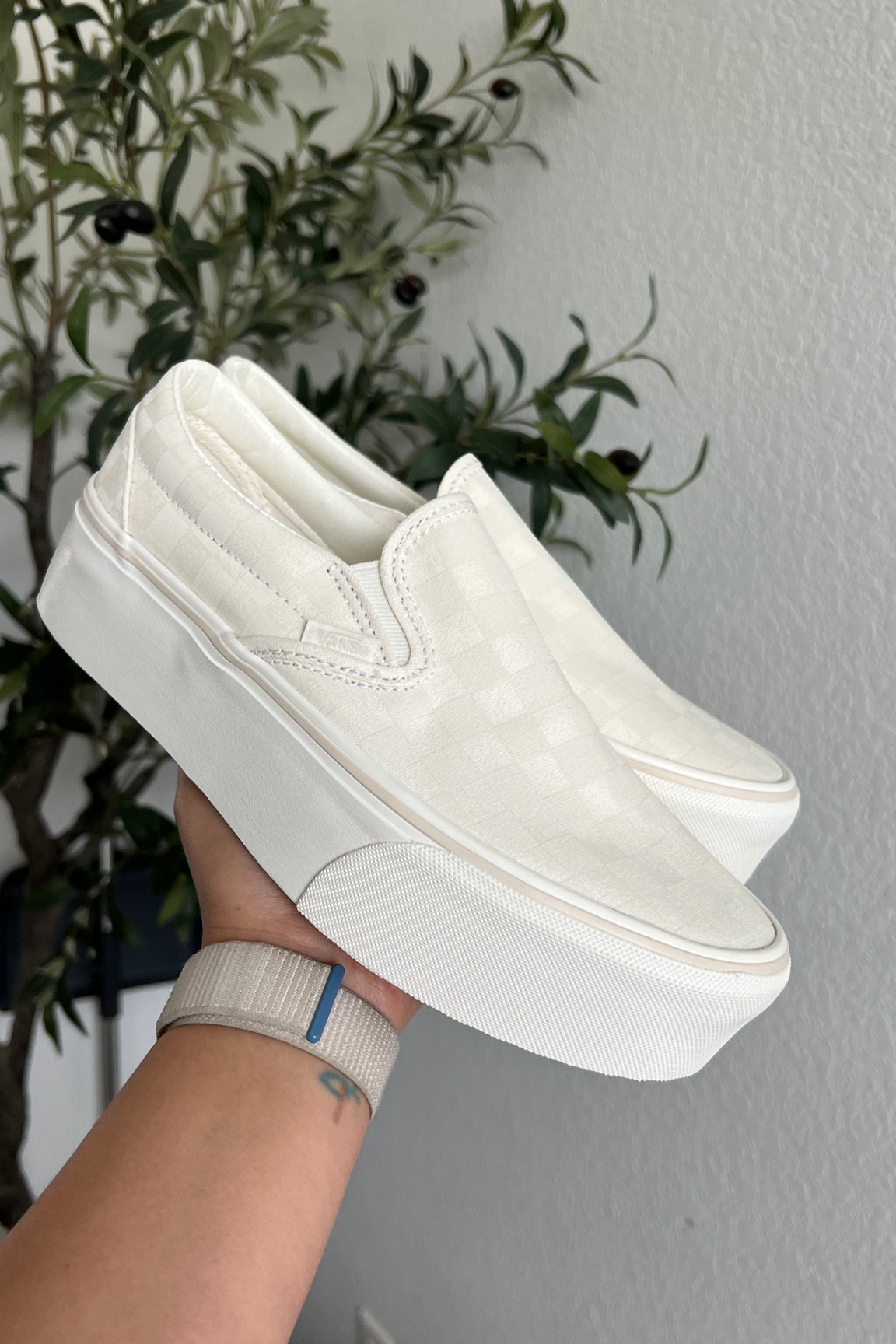 Platform vans, spring sneaker, spring shoe, summer shoe, neutral shoes, platform shoes, platform sneakers 

#LTKSeasonal #LTKfindsunder100 #LTKshoecrush