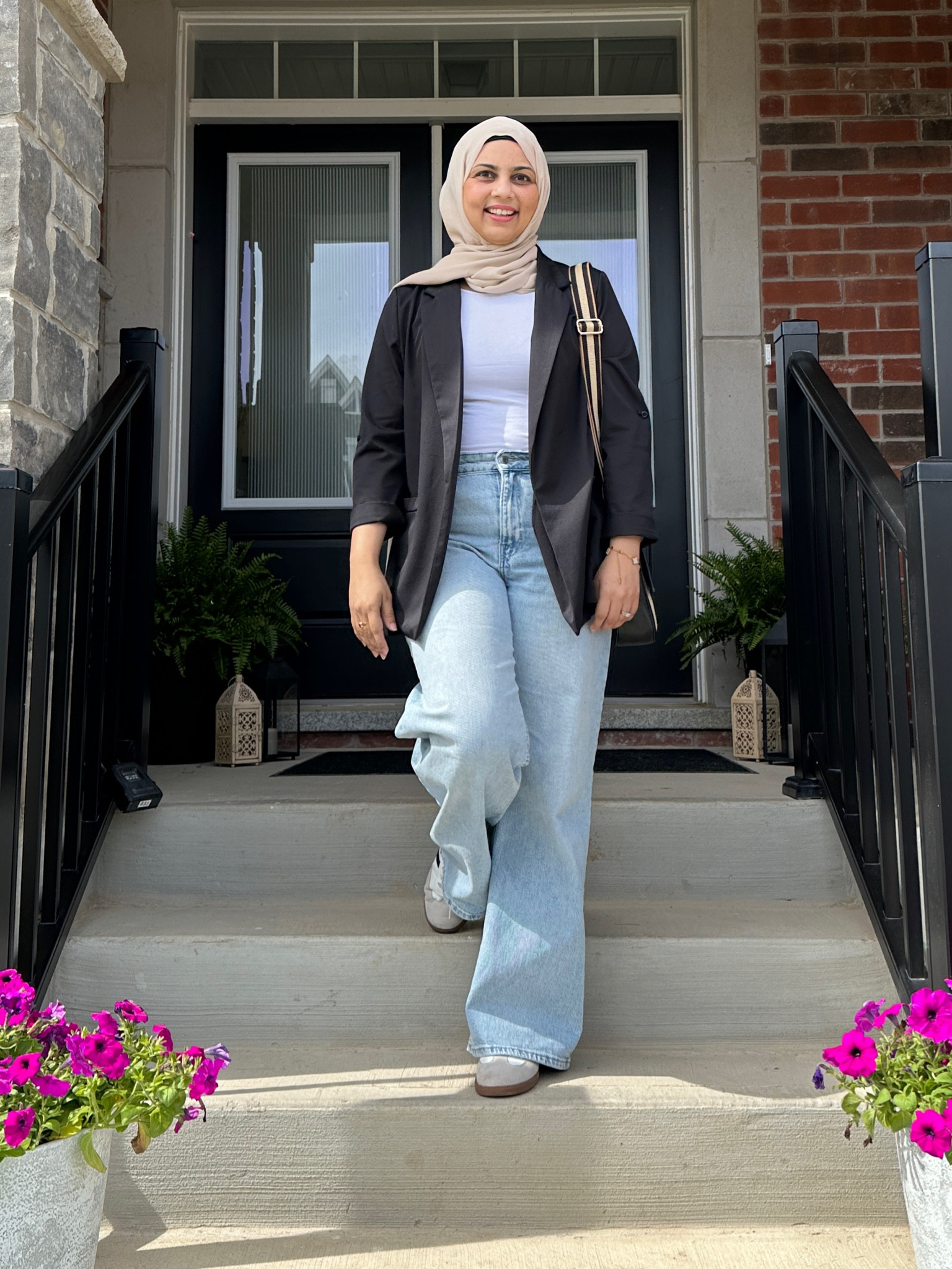 Shop my weekend look ! I sized up the jeans for a more modest fit .

#LTKmidsize #LTKcanada #LTKmodest