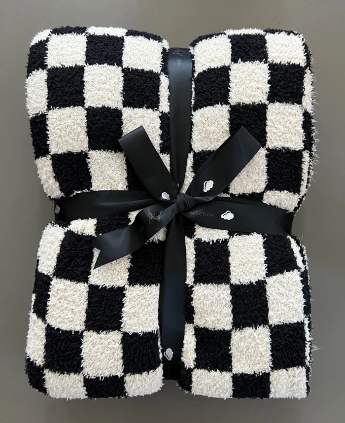 Checkered Buttery Blanket | The Styled Collection