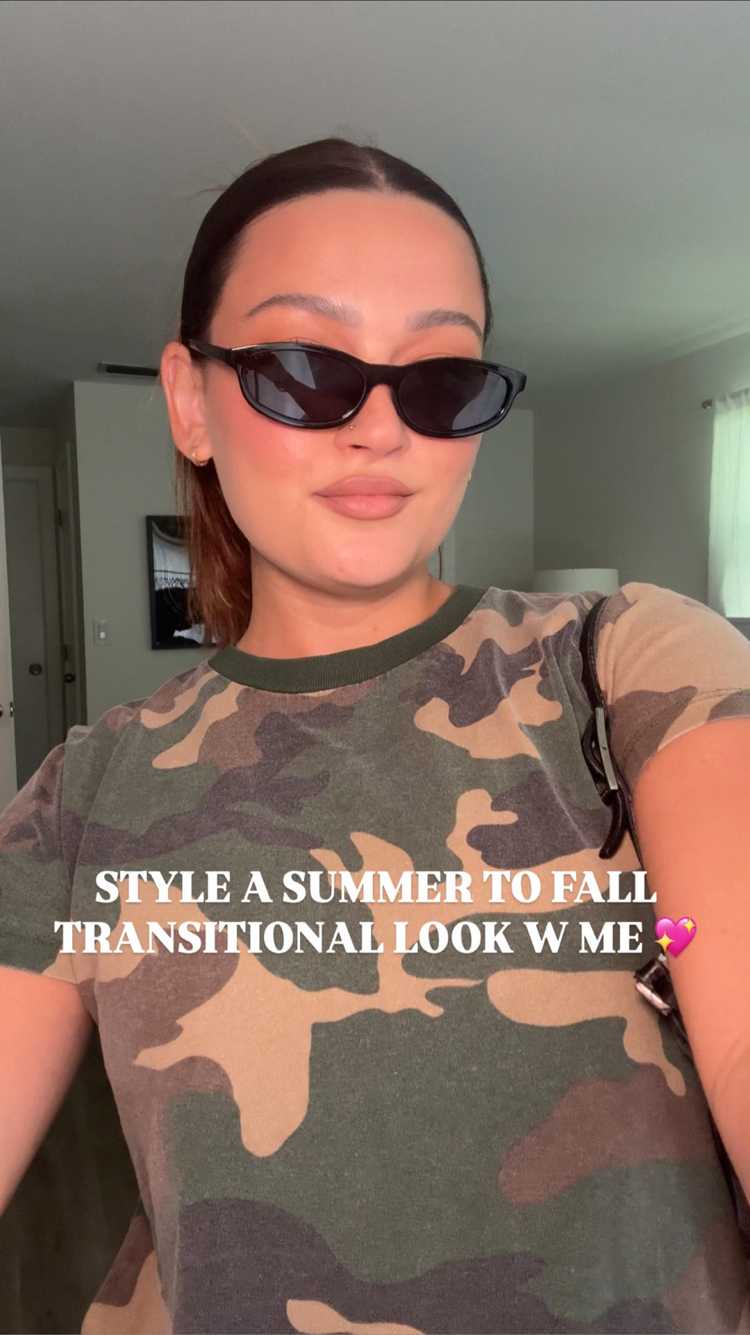 style a summer to fall transitional outfit with me 💖 #ltkstyletip #stylingtips #seasonalstyle