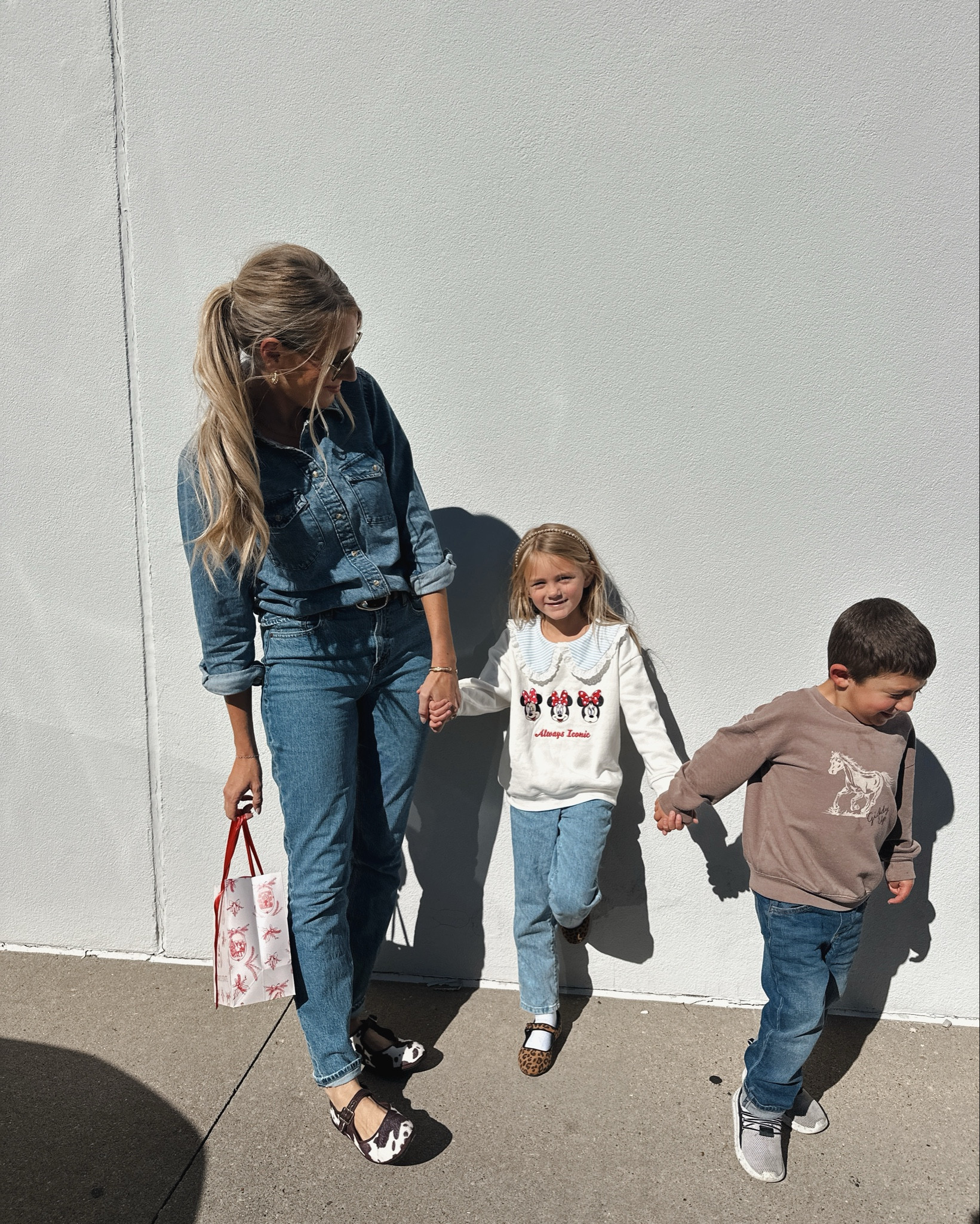 Denim on denim - so many ways to style! I added a pop of animal print for this Fall look.



#LTKSeasonal #LTKFindsUnder100 #LTKFindsUnder50