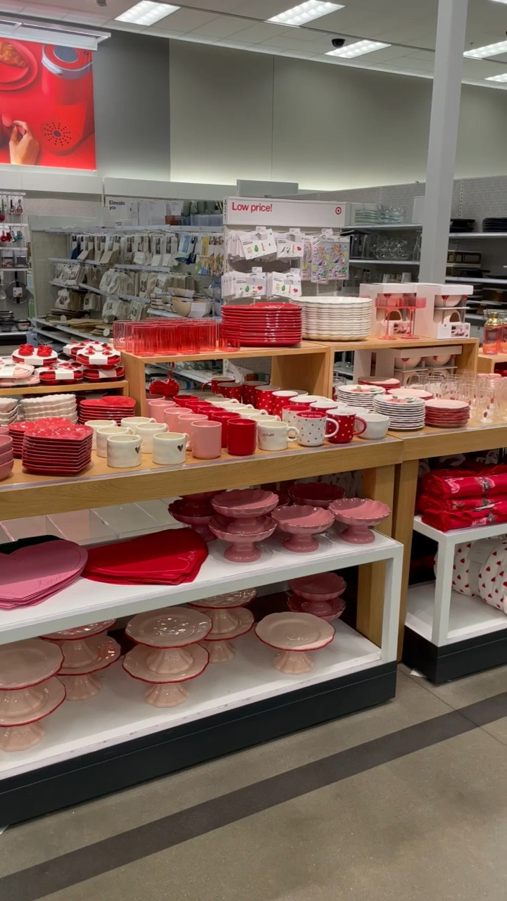 How perfect would these be for a Galentine’s dinner party? 

#LTKStyleTip #LTKHome #LTKParties