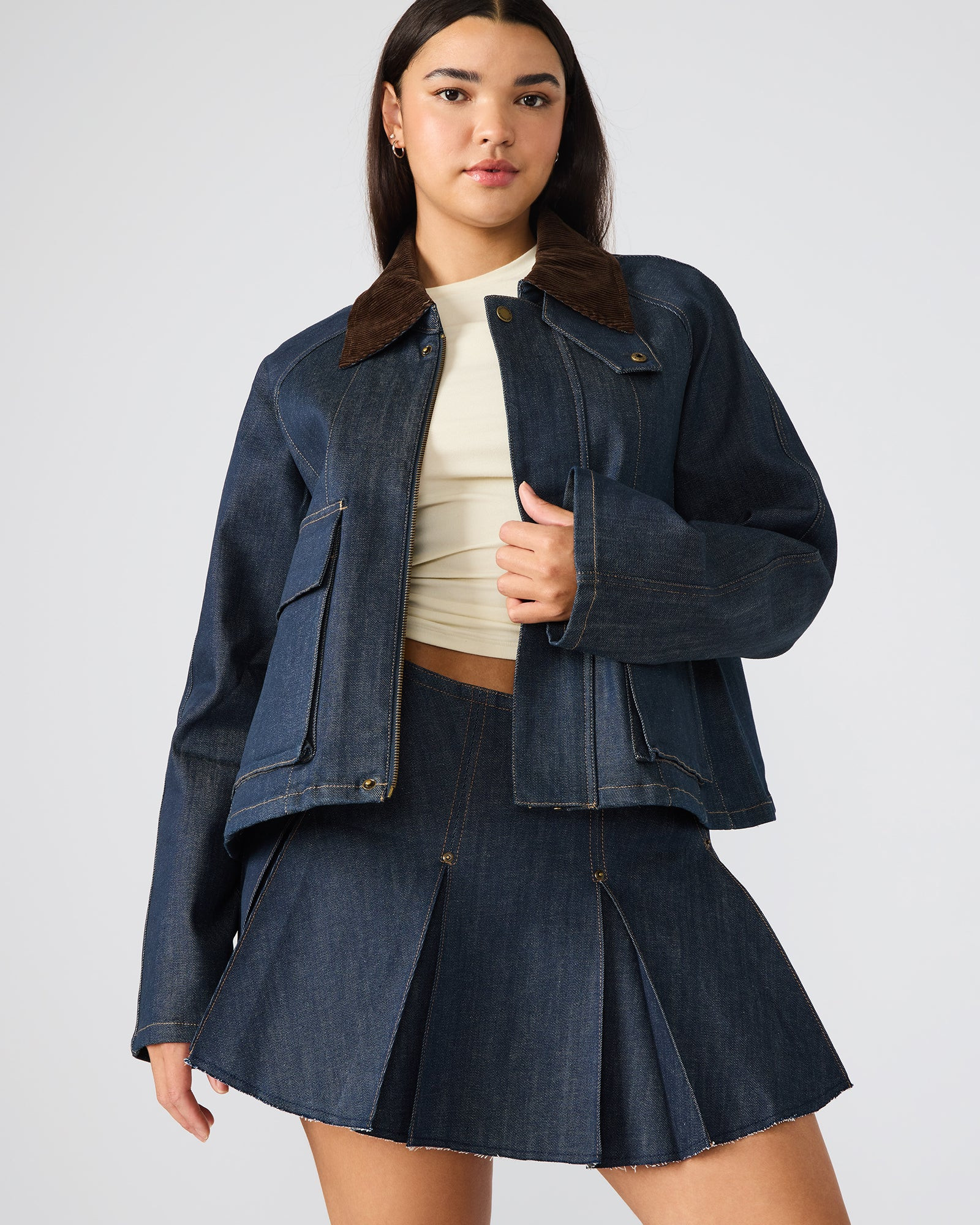 JUSTINA Barn Deep Indigo Long-Sleeved Button-Up Women's Jacket | Steve Madden (US)