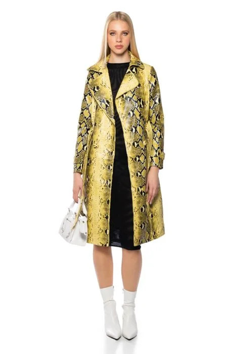 SANDO SNAKE PLEATHER TRENCH COAT WITH ZIPPER TRIM in yellow snake | AKIRA