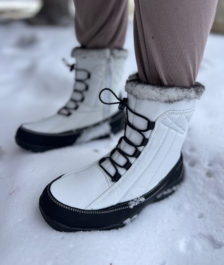 White winter boots | winter outfit | cold weather footwear | fuzzy cuff | waterproof and great for snow

#LTKstyletip #LTKfindsunder100 #LTKSeasonal