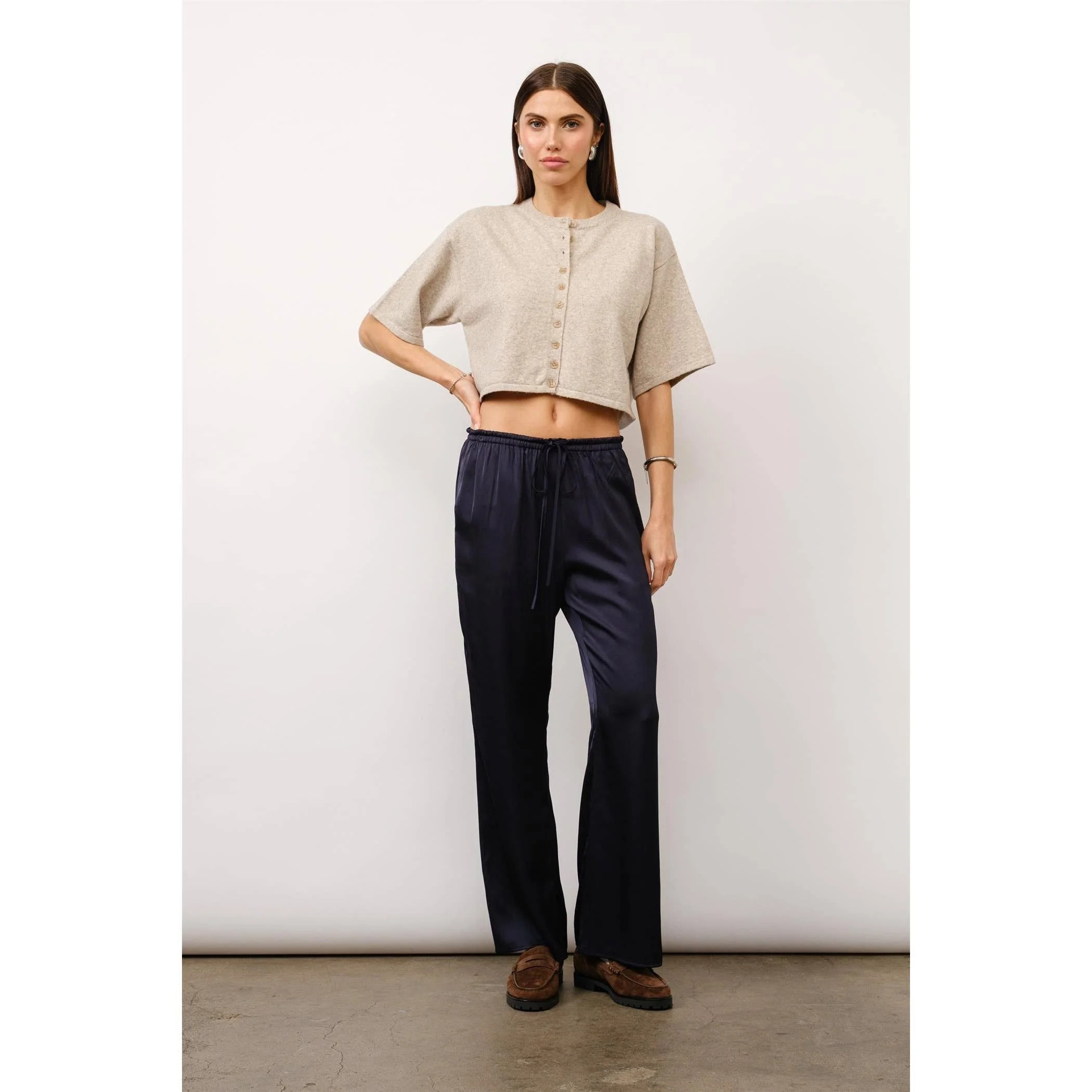 Willow Essential Crop Cardigan | Wishbone Boutique