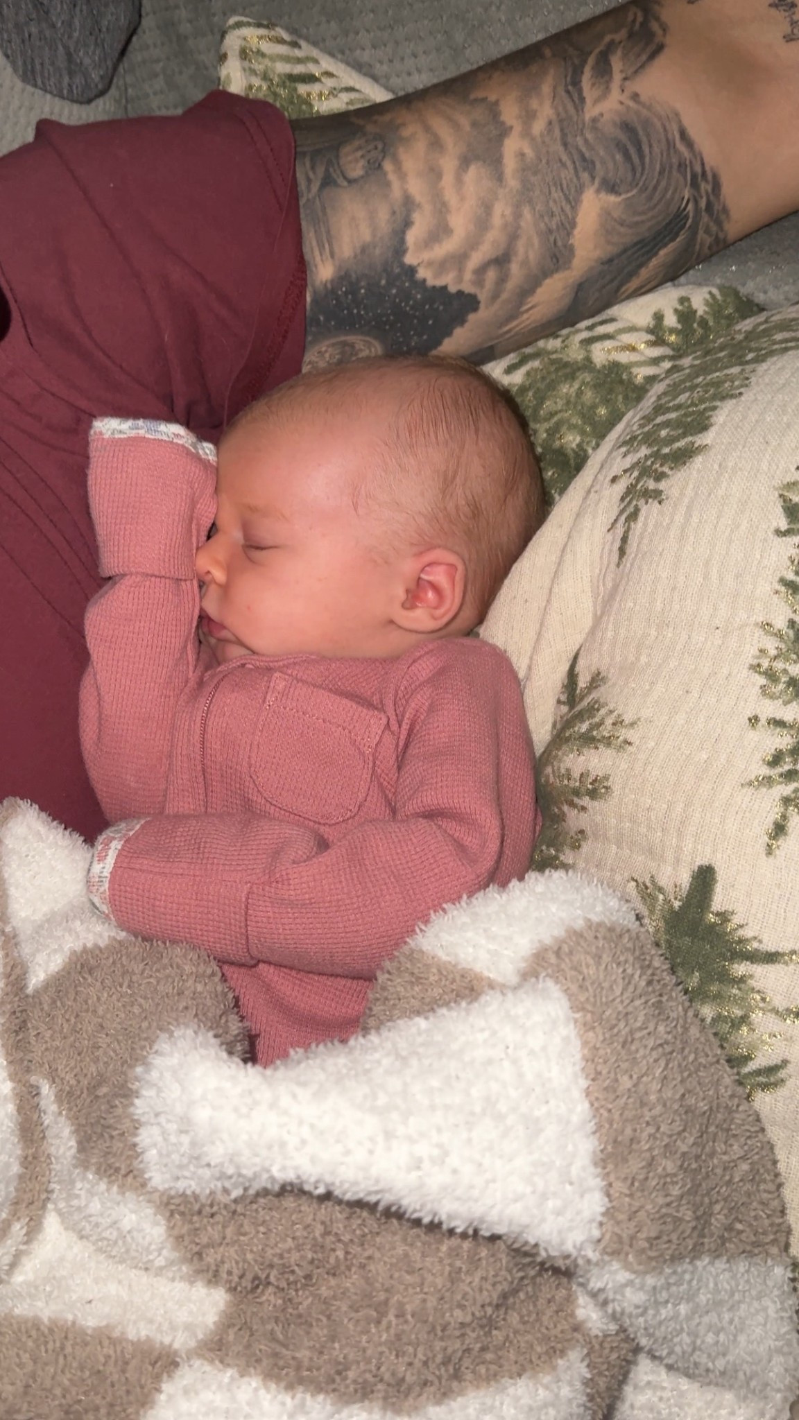 Our fav coziest baby blanket 🫶🏼 