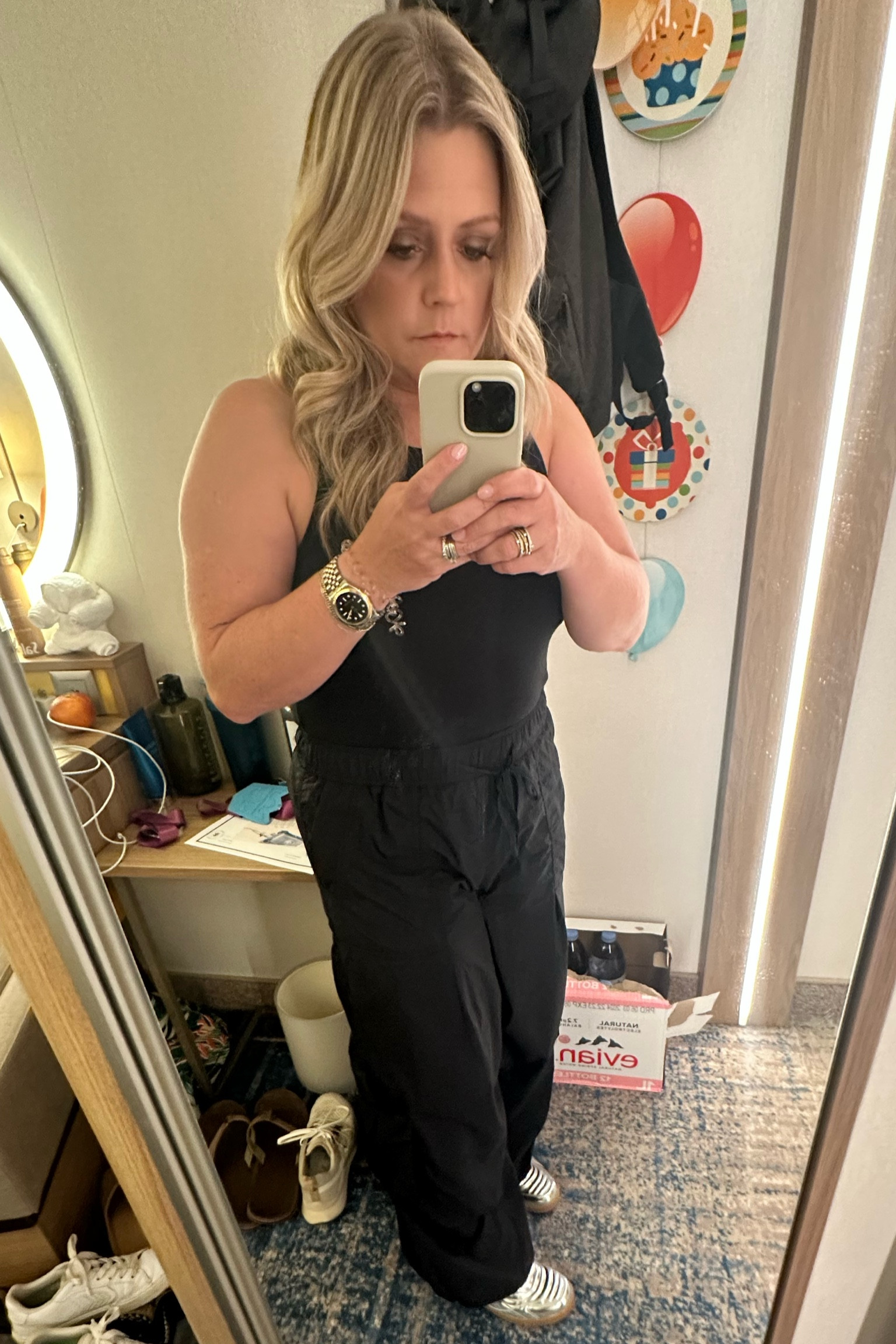 Casual night with some new kicks! These are fun!