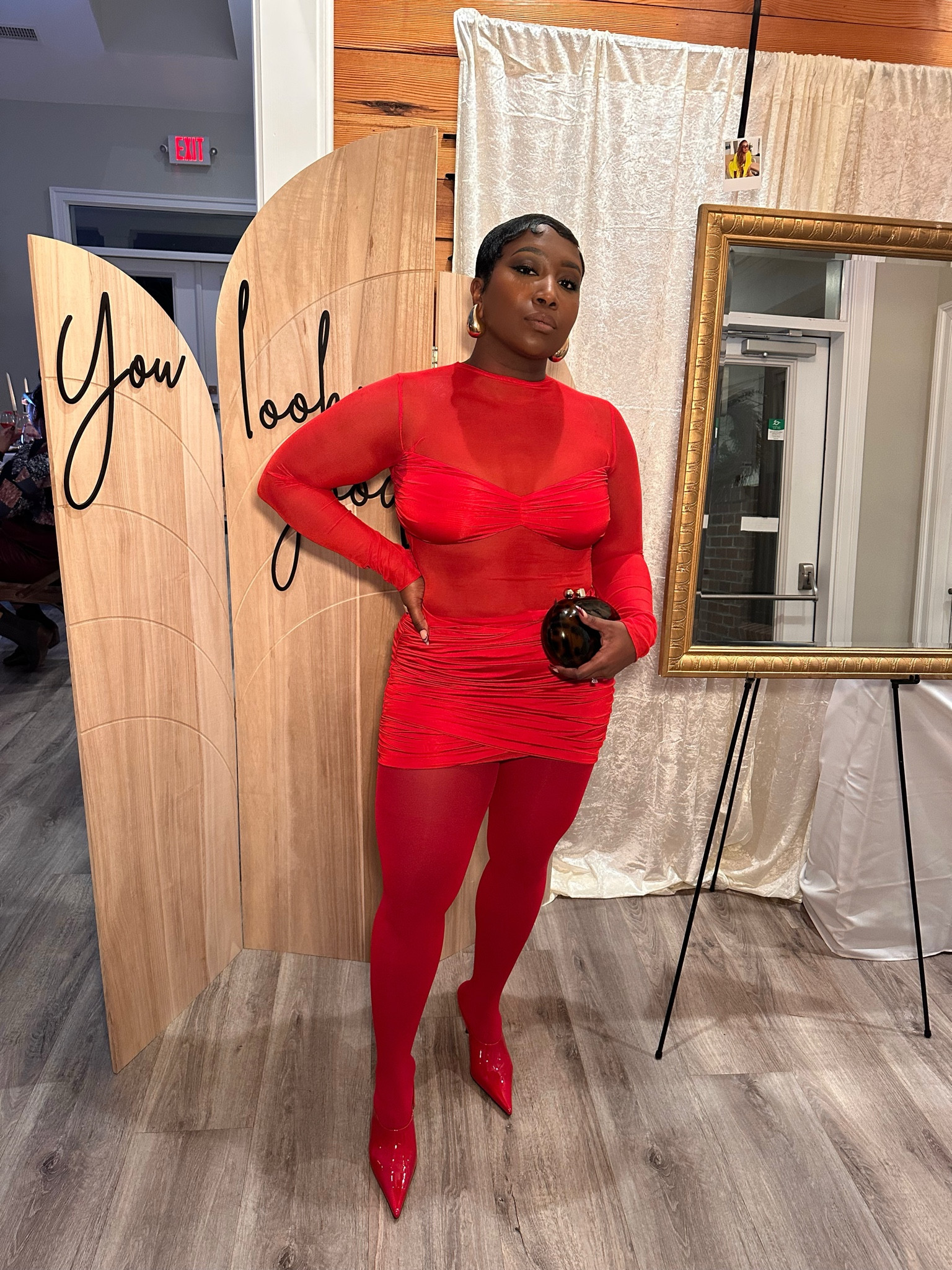 Lady in Red 🔥

#LTKHoliday #LTKStyleTip #LTKMidsize