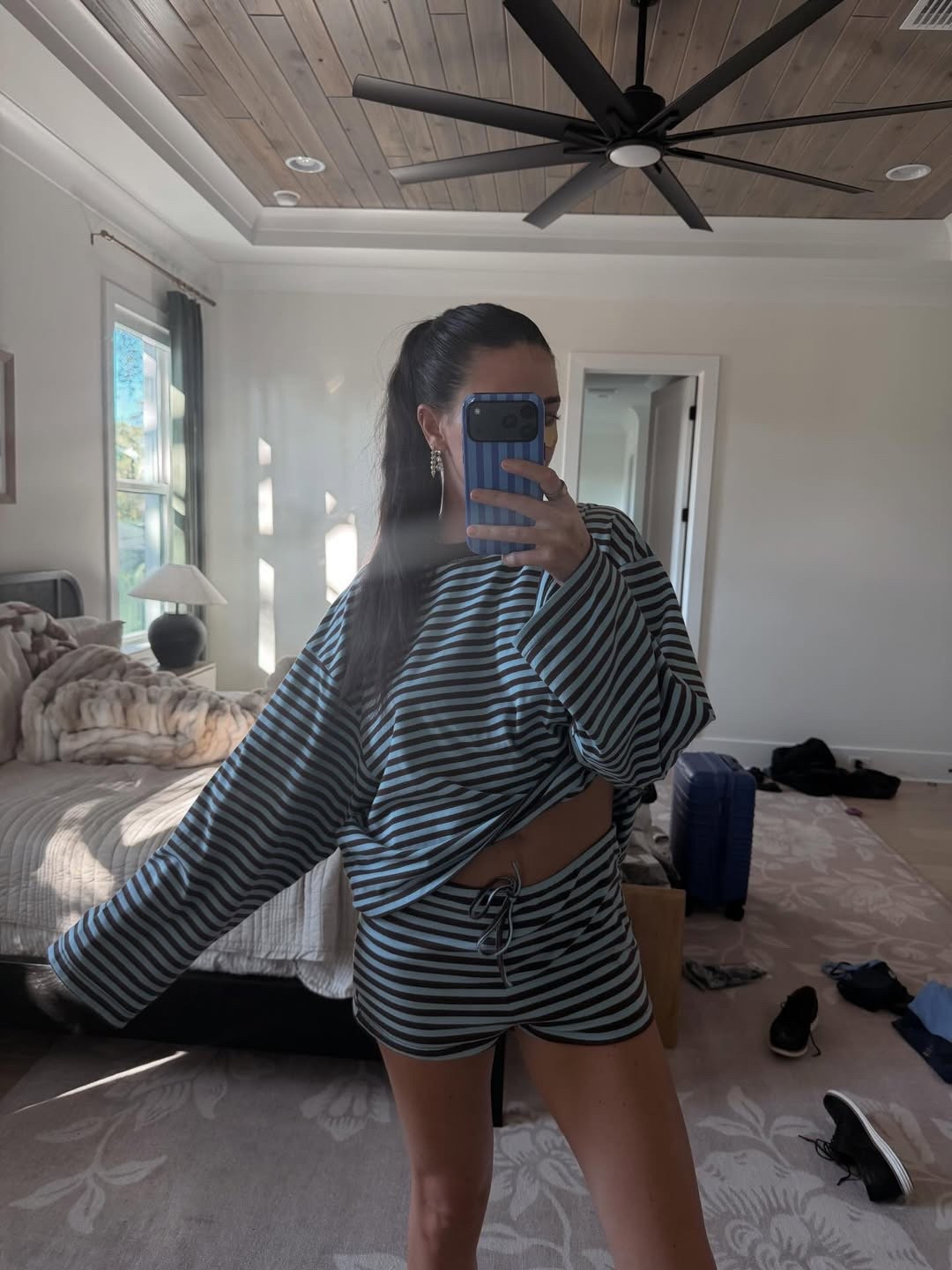 love this lioness set i got for Christmas 🖤 

#LTKootd #LTKTravel #LTKSeasonal