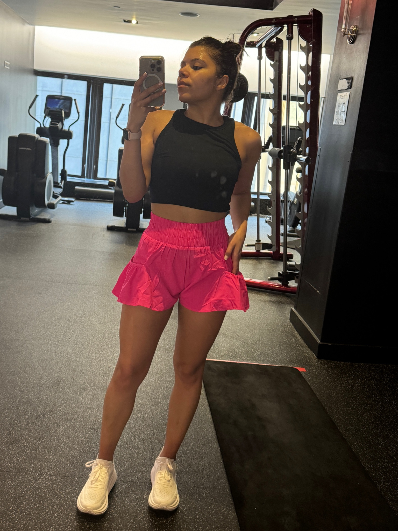 cut gym outfit, perfect for outdoor runs and indoor runs

#LTKfindsunder50 #LTKfindsunder100 #LTKfitness