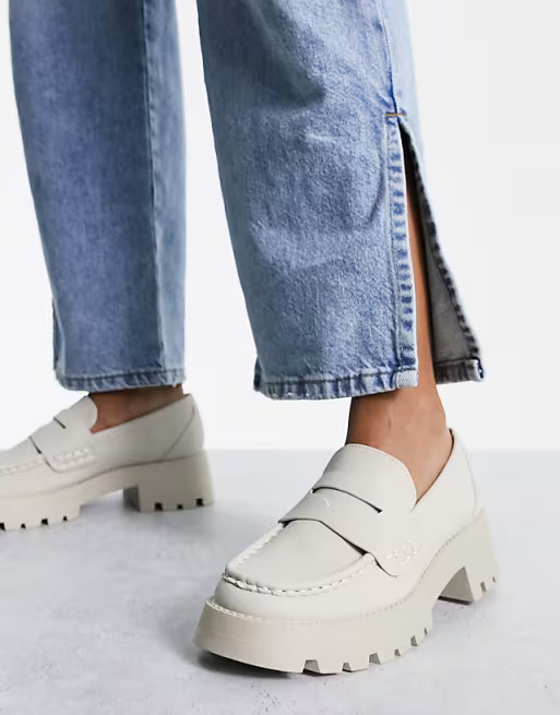 Pull&Bear Wide Fit – Loafer in Beige mit dicker Sohle | ASOS | ASOS (Global)