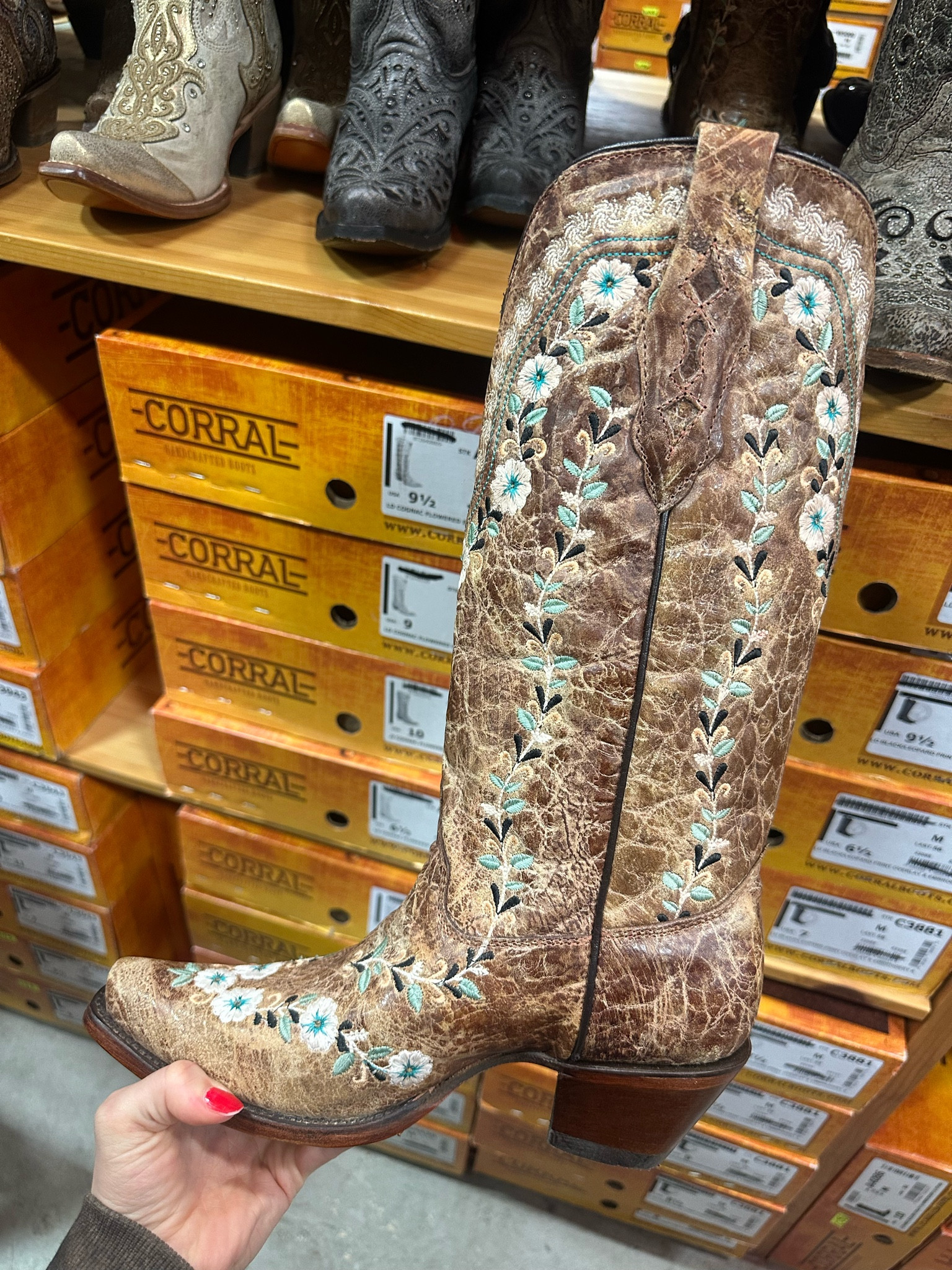 Corral boots! 👢🤠

#LTKStyleTip #LTKShoeCrush