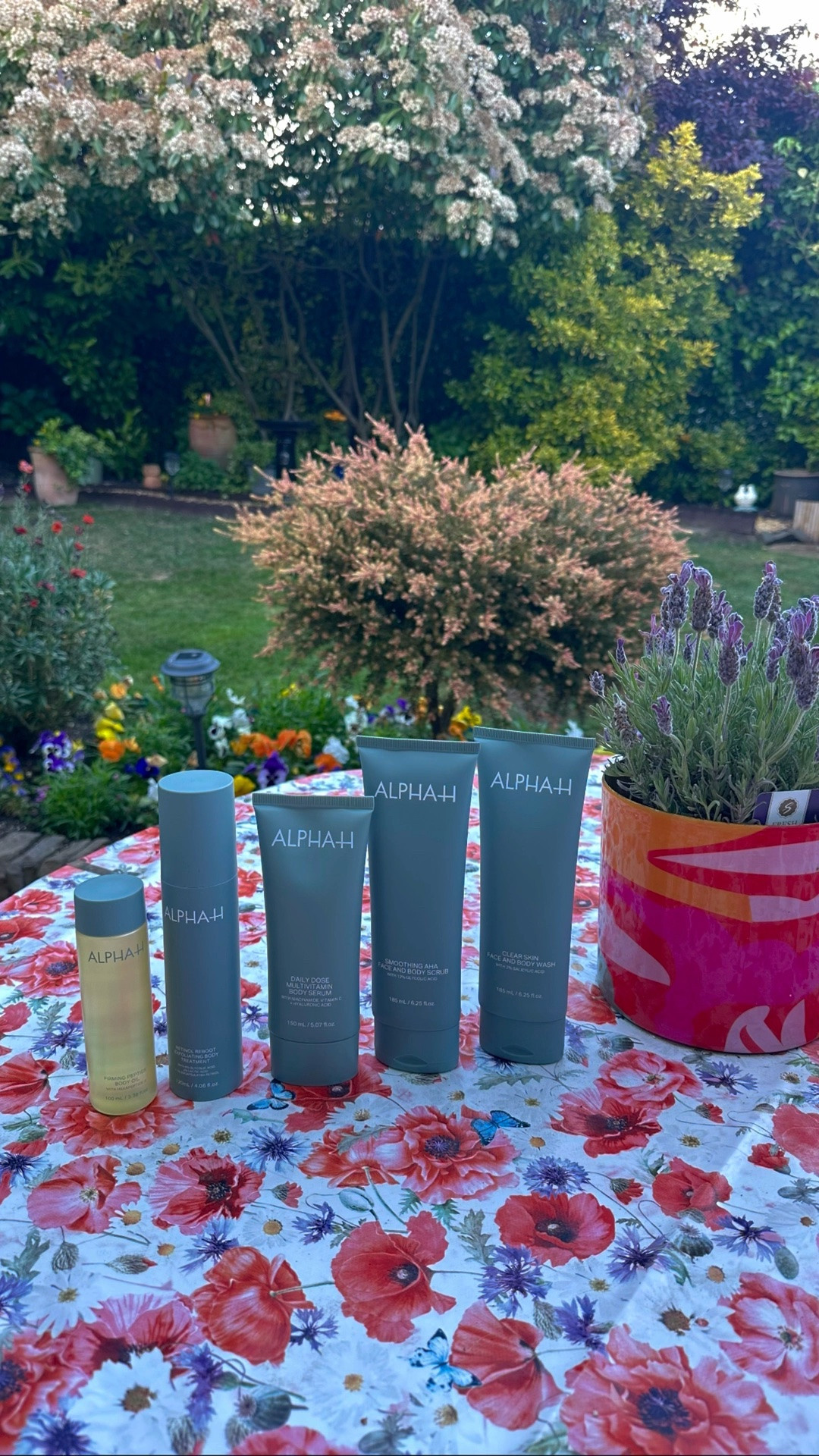Alphah Skincare 

Kindly Gifted by Brand 

#skincare #beauty #alphah

#LTKunboxing #LTKbeauty #LTKluxury
