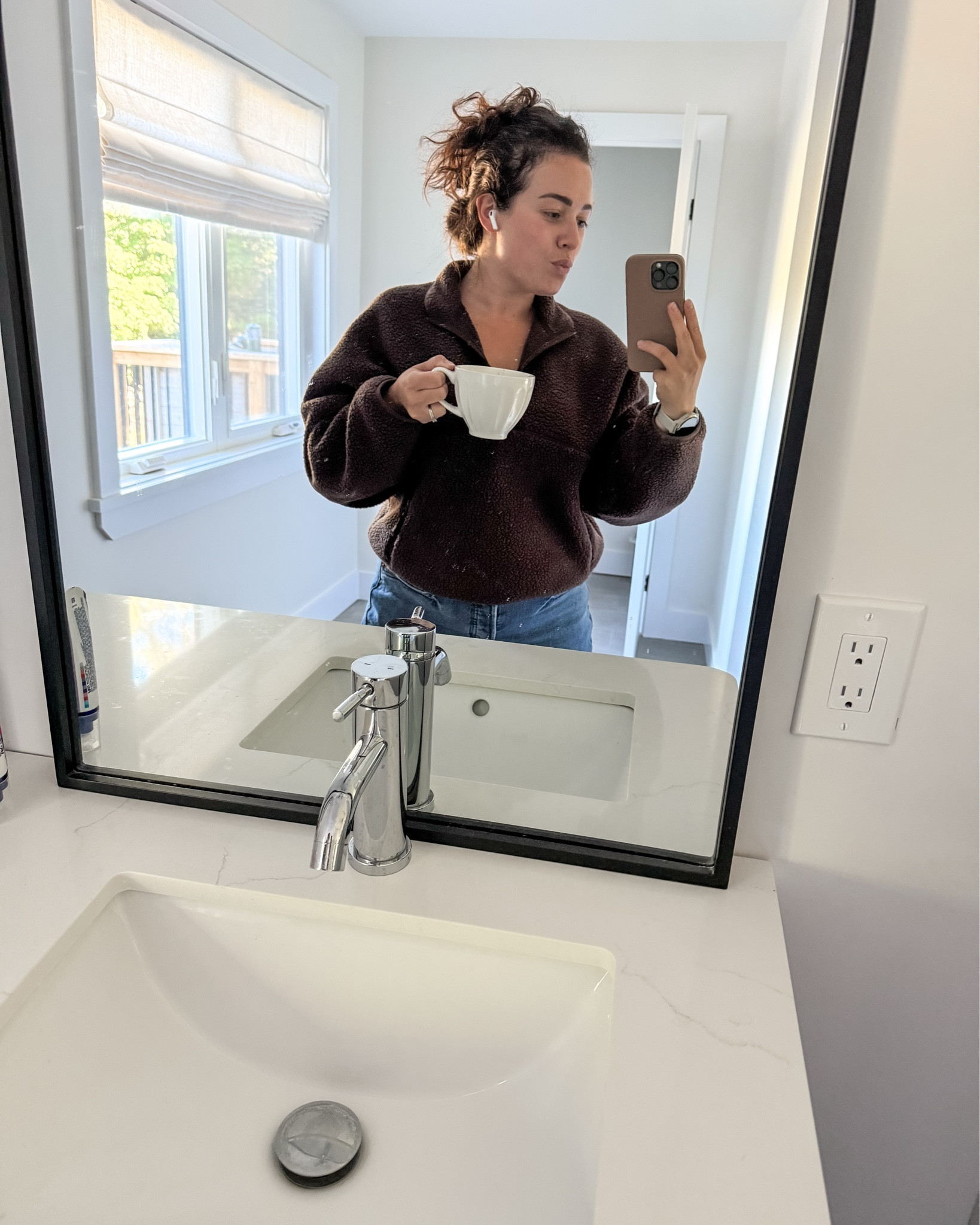 Fall is in the air 🍂

#LTKcanada #LTKmidsize