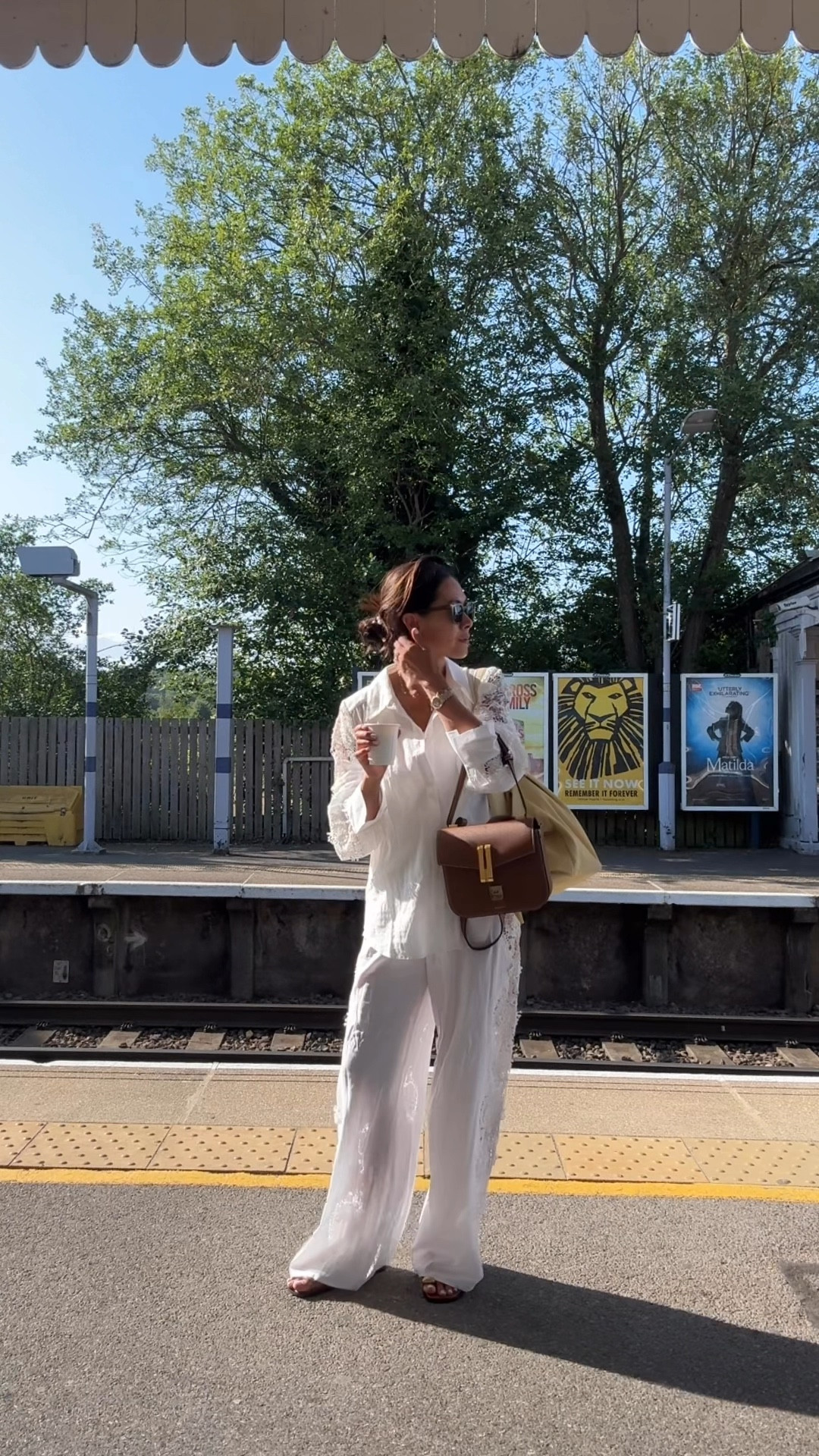 Love this lace trim white linen set. So pretty for now and holidays. 

#LTKsummer #LTKuk #LTKeurope