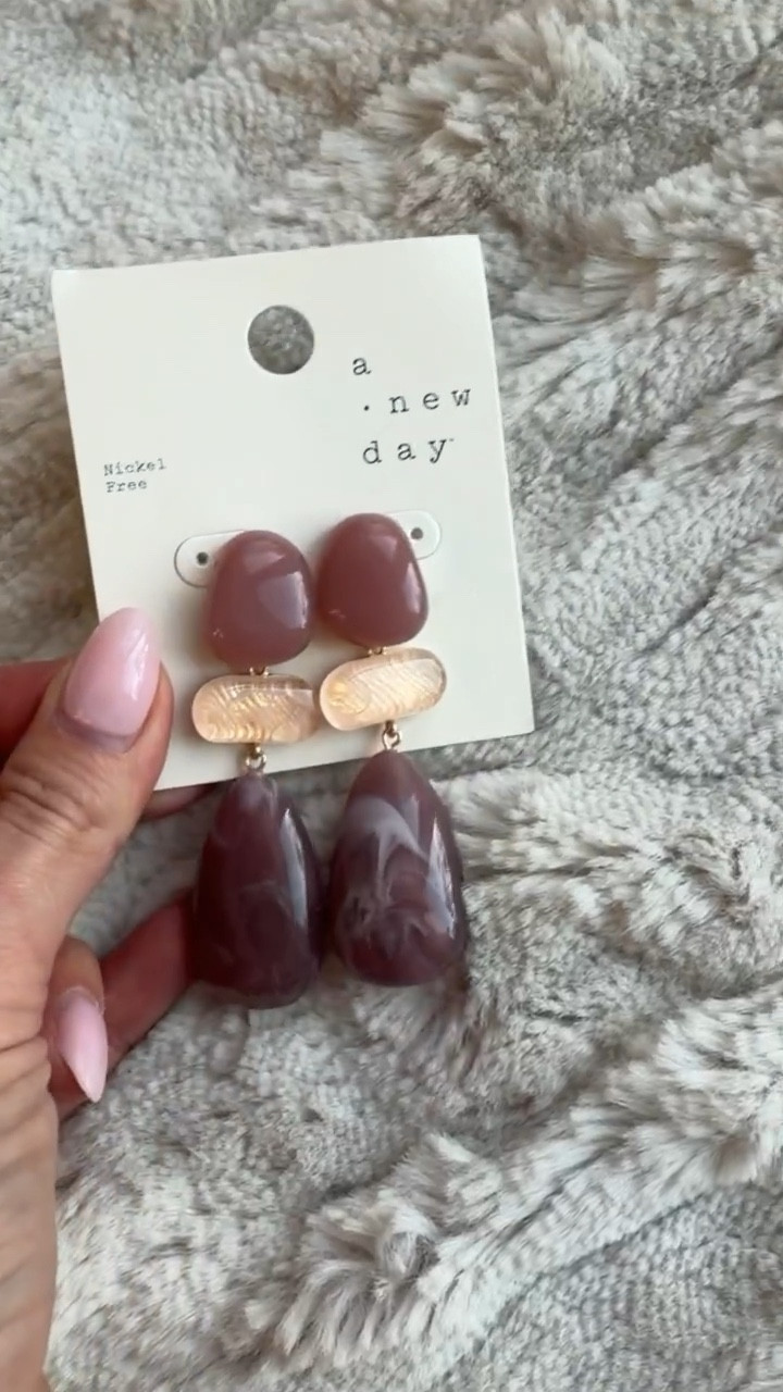 New arrivals for spring, target finds, beaded earrings, chunky earrings, statement earrings, summer jewelry, spring accessories, annabrstyle.