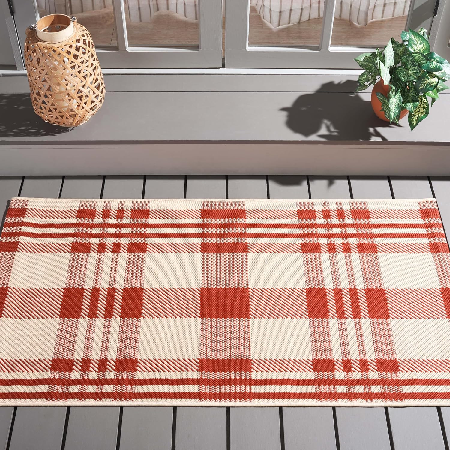 SAFAVIEH Washable Rug Outdoor Courtyard Collection - 2'7" x 5', Red & Bone, Plaid Pattern, Non-Sh... | Amazon (US)