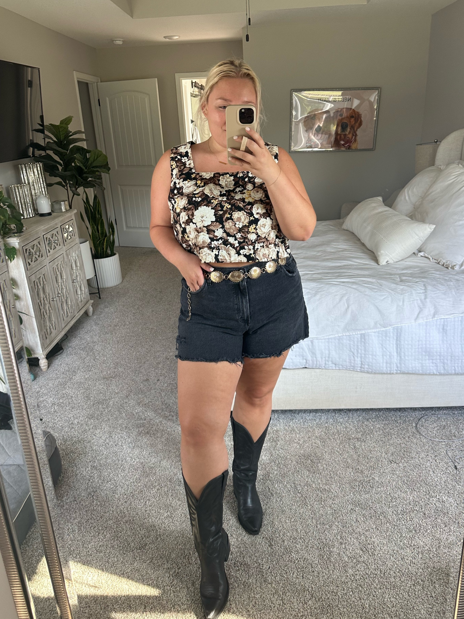 Fall vibes country concert outfit inspo - size XL top and 34 shorts! 

#LTKshoecrush #LTKcurves #LTKstyletip