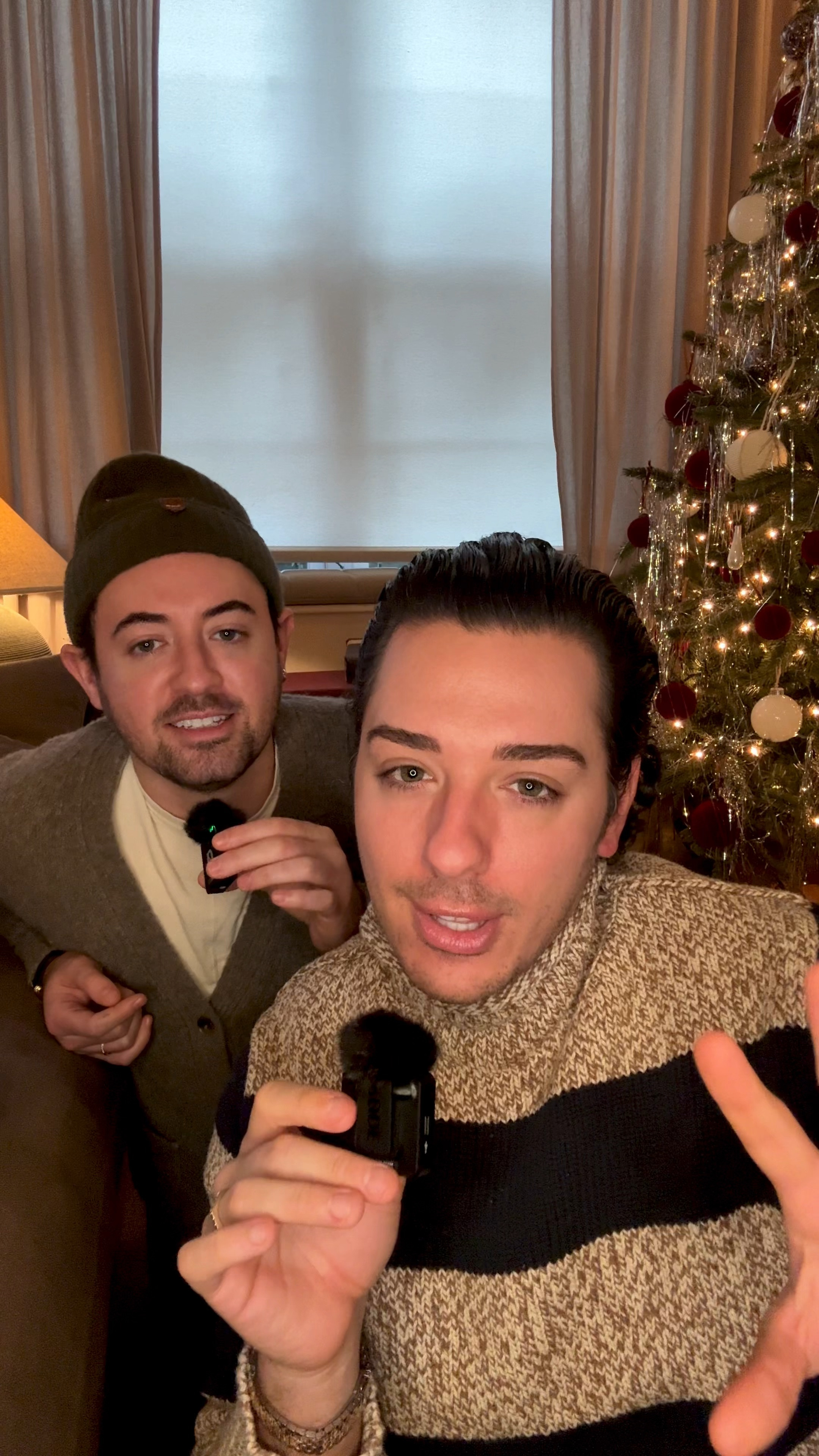 Gift giving is definitely our love language. But it can still feel overwhelming, especially during the holiday season. We’ve partnered with @fossil to curate a list of last-minute gifts we think would be perfect for your friends and family. Visit a fossil store near you to shop! #FossilGiftOfTime #FossilCollective