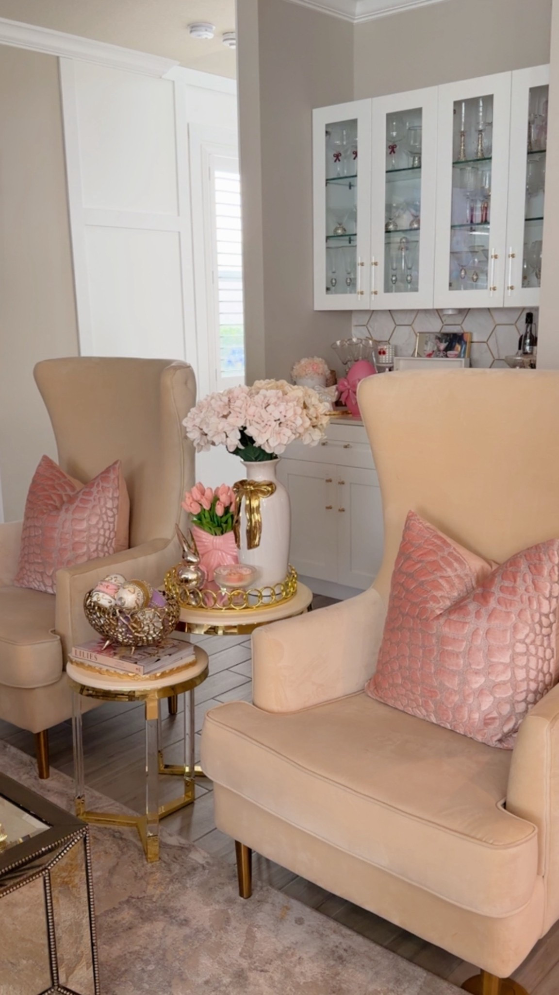 Lenexa 22” Blush pillow. 
Adds texture and glamour to any room. 

#LTKHome #LTKMidsize