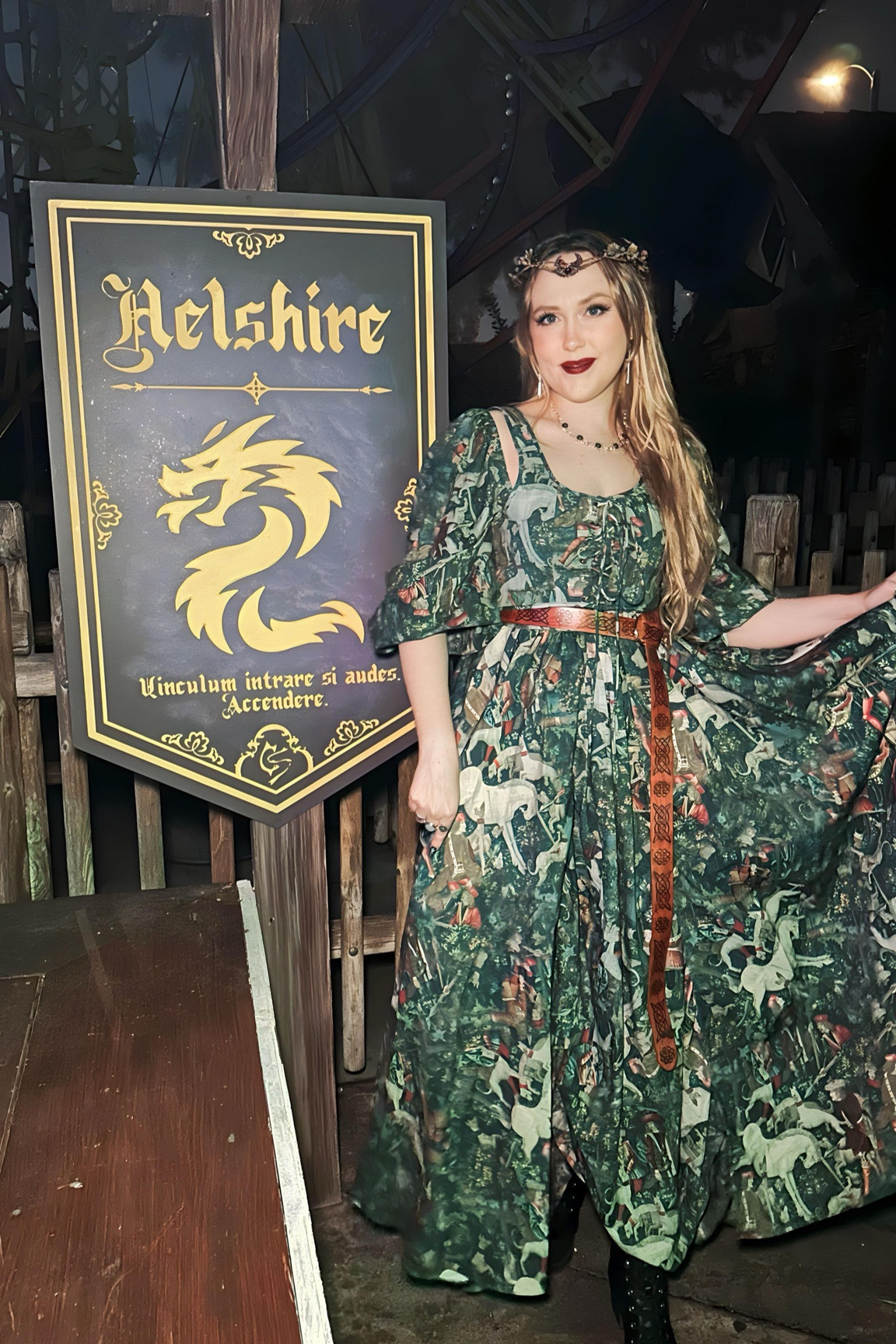 Had the absolute best time @knottsscaryfarm visiting the returning favorite Scare Zone THE GAUNTLET returning specially for their 50th anniversary!! Head to their page to see my questing through the land of Hellshire!! 

#knottsscaryfarm #halloween #thegauntlet #halloweentime #knottsscaryfarm50