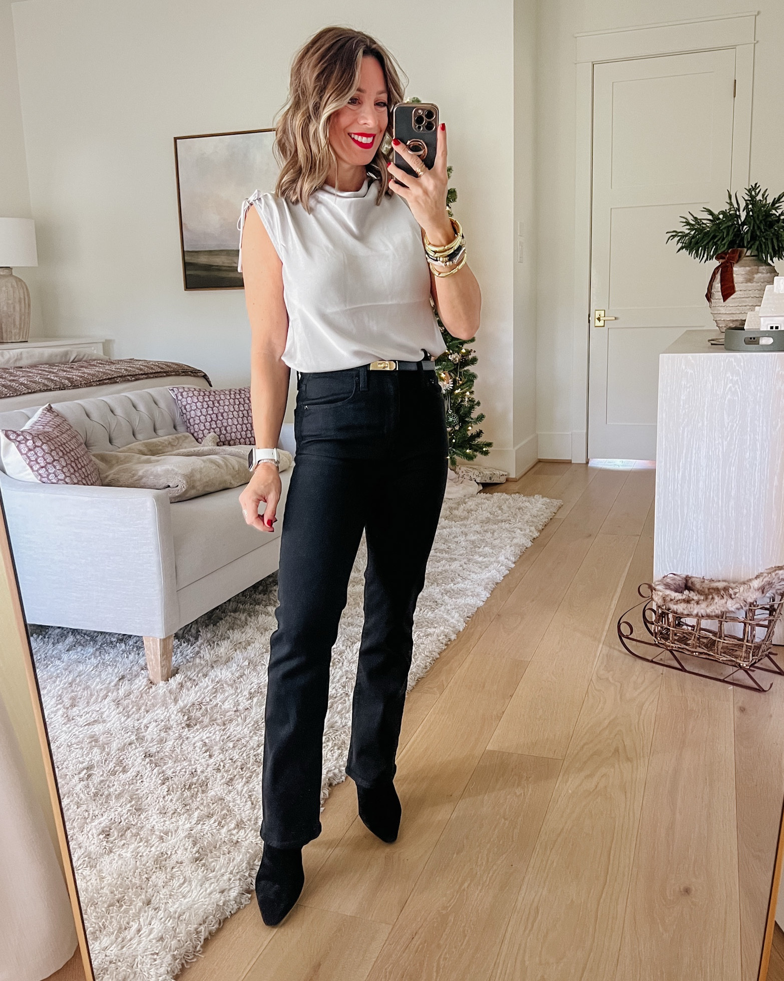 Give me all the shimmer! I love this winter style, perfect for us Texas girls since it’s still warm out 🤍😉

#LTKWatchNow #LTKHoliday #LTKStyleTip