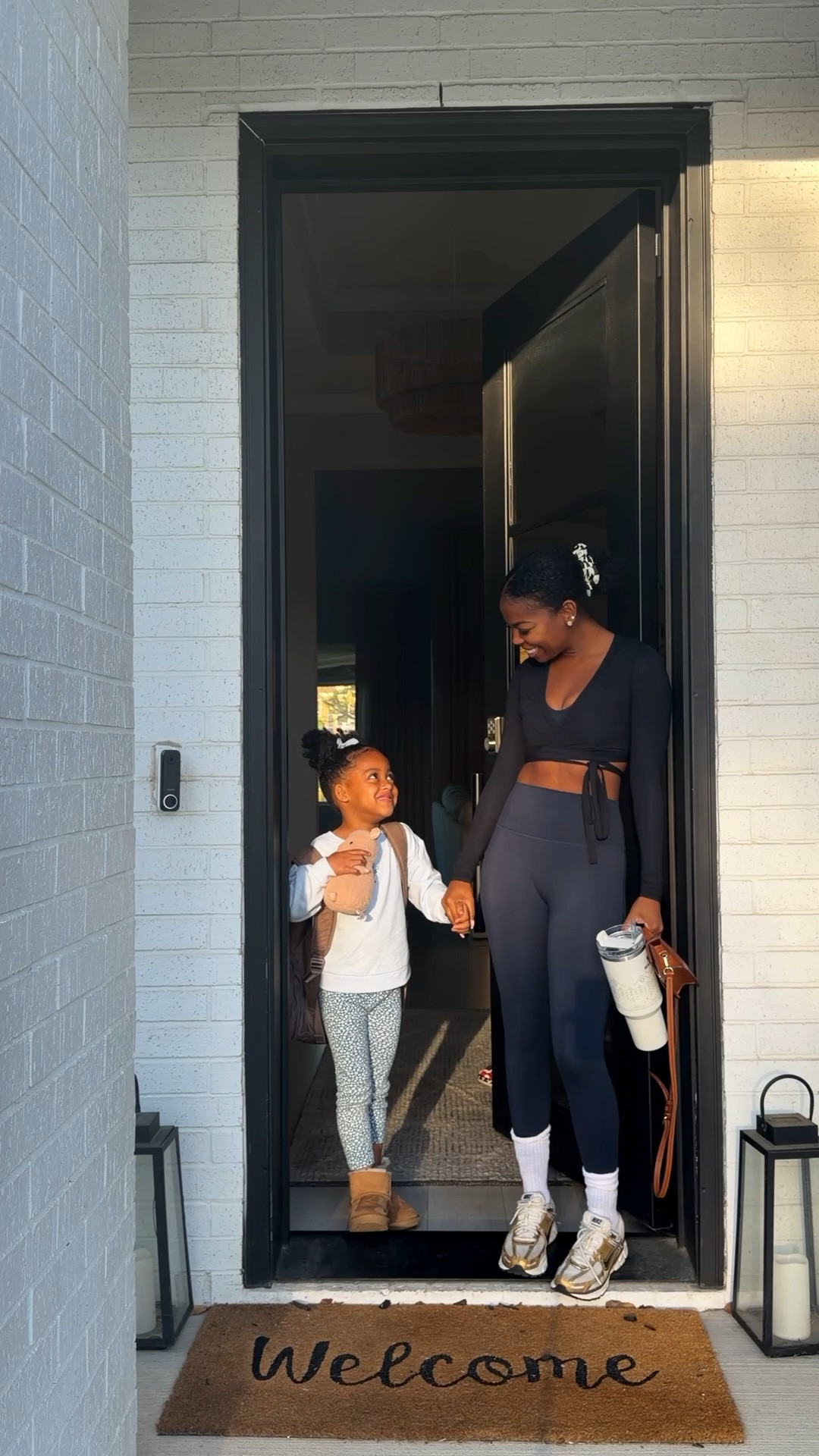 Let’s spend a day together in Dallas 💓
If you’ve ever wondered why I’m in bed by 8:30pm… this is exactly why 🤭❤️

From morning routines to workouts, events, mom life, and park dates… it’s always full days over here. My child keeps me active 🤭

Are y’all weekdays this booked and busy too or is it just me? 😂

#momlife #exlpore #dayinthelife #naturalhair #dallasfood 

#LTKdayinmylife #LTKFestival #LTKfitnessgoals