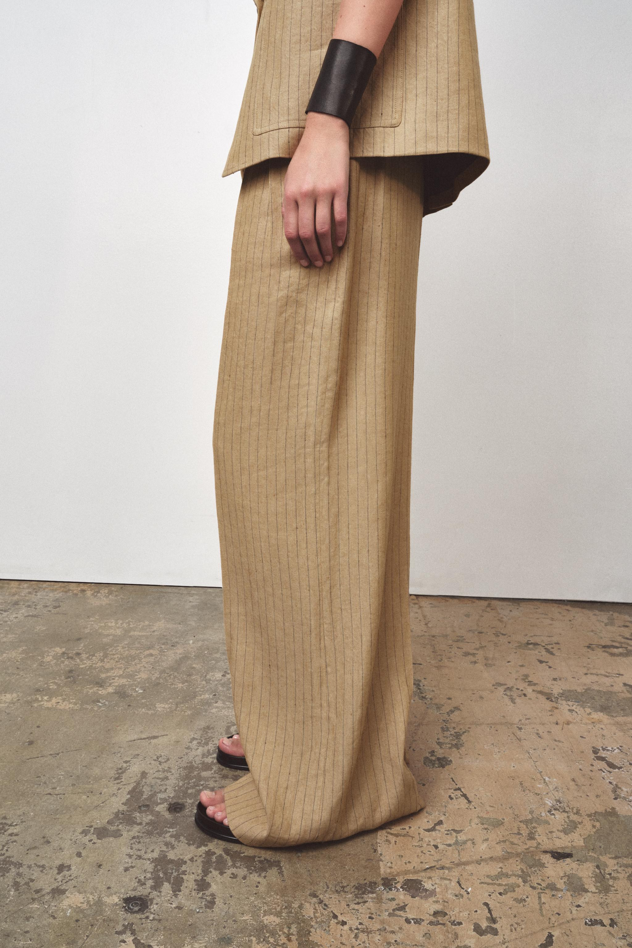STRIPED PLEATED LINEN BLEND TROUSERS ZW COLLECTION | Zara UK