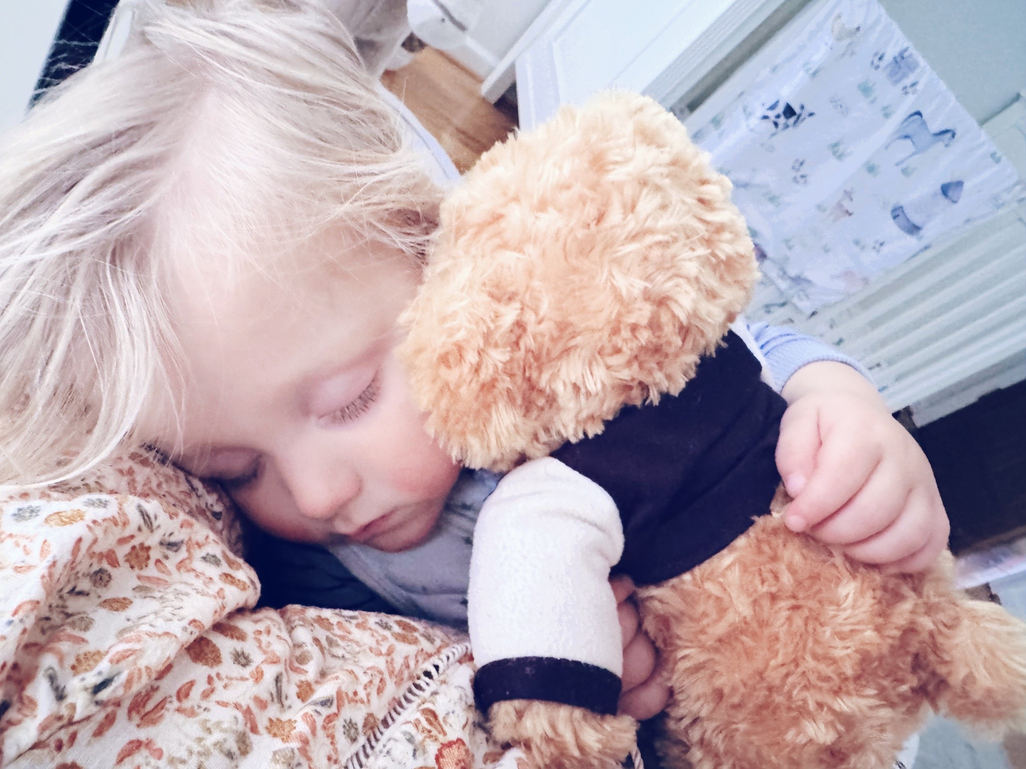 snuggling my baby 👶🏼, toddler is napping 💤, and “Dada” is on his way home 🏡 from work bringing wood 🪵 for our family weekend project ahead here on the farm!! 🤭🪴 my heart is so full!! 🤍  thank you, Jesus! 