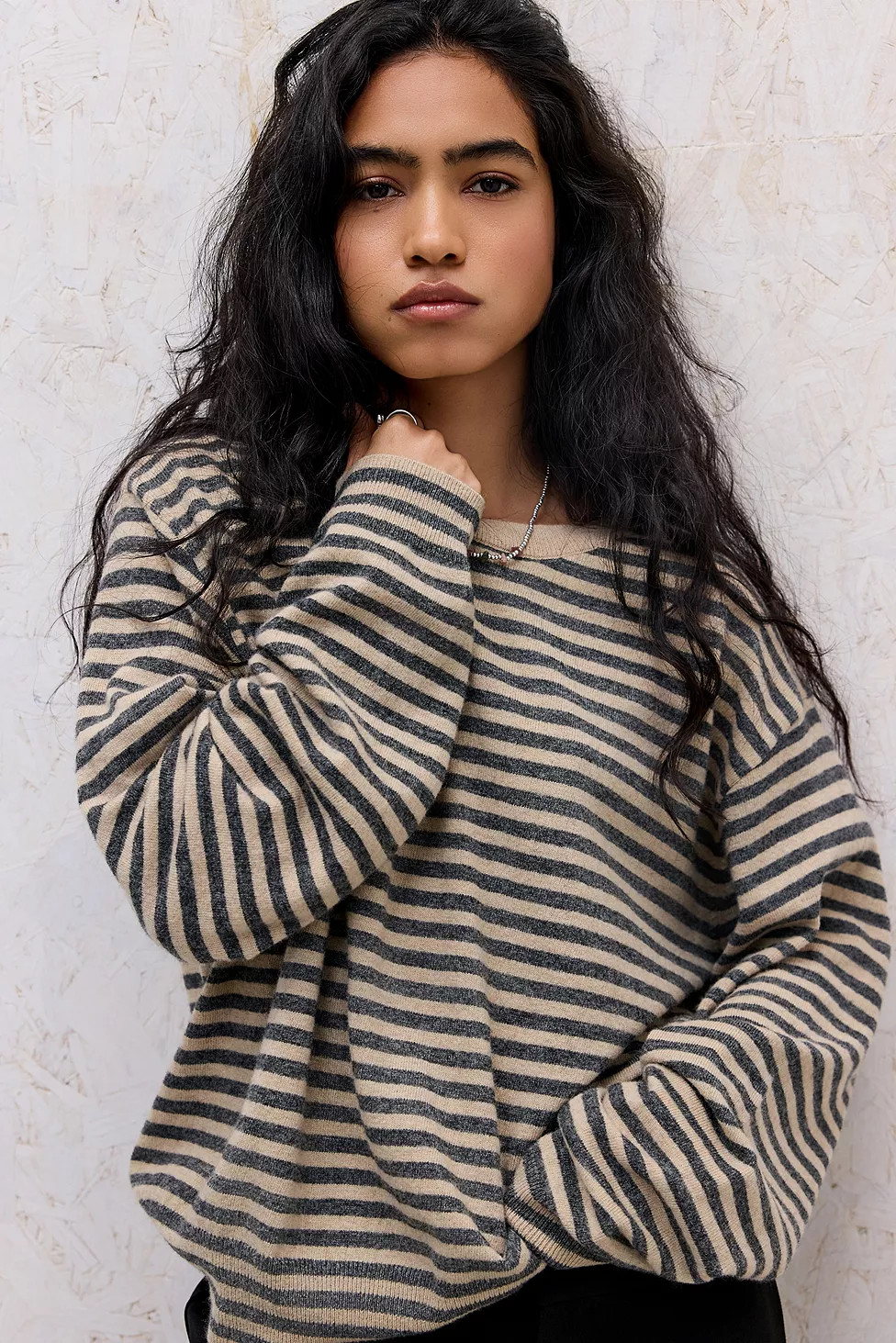 Lioness Olsen Knit Scarf & Sweatshirt | Urban Outfitters UK