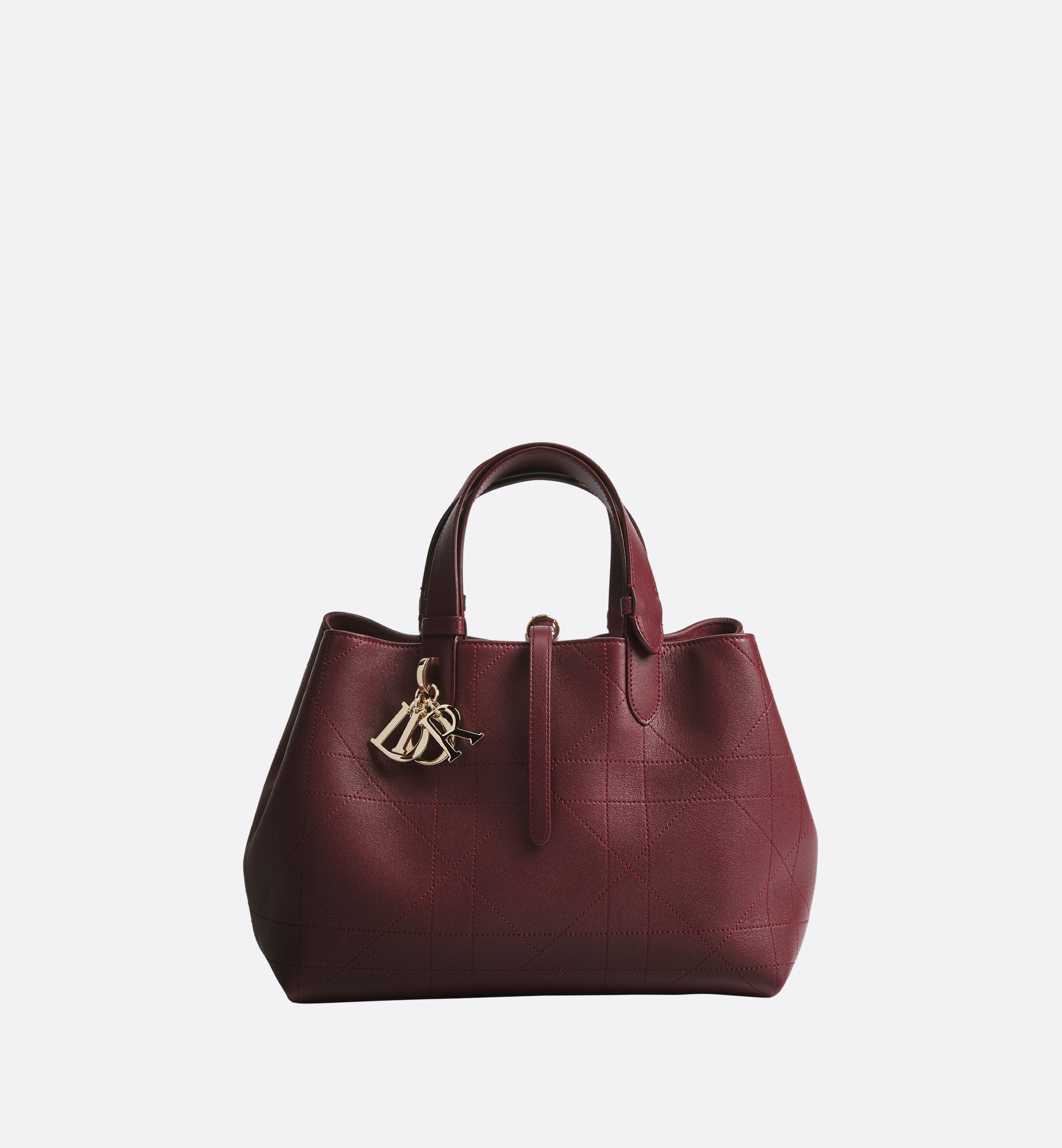 Medium Dior Toujours Bag Hermitage Red Flat Macrocannage Calfskin | DIOR GB | Christian Dior Parfums UK
