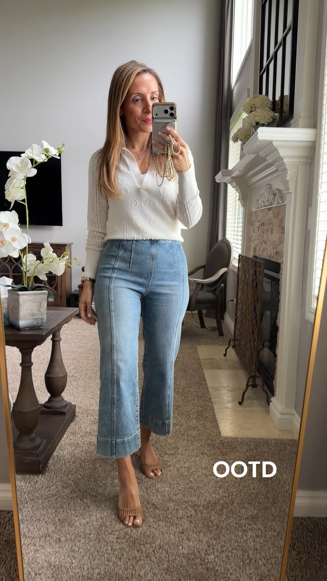 Shop similar stuff …

#LTKootd #LTKOver40 #LTKSaleAlert