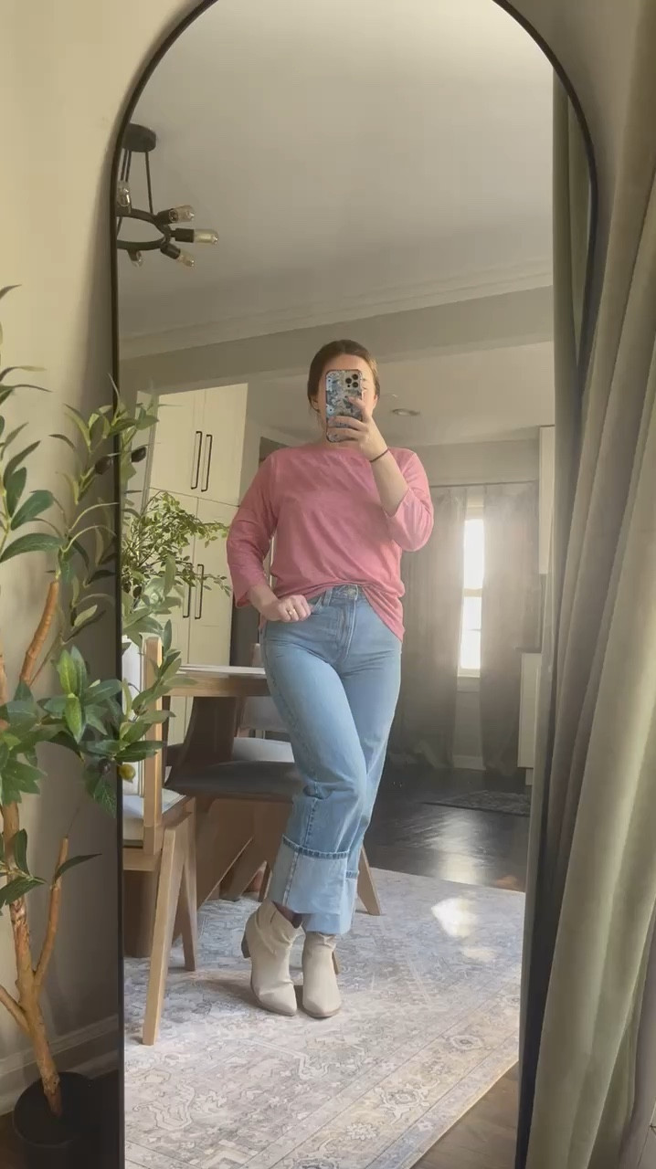 Love this top that can be dressed up or down this fall! Comes in multiple colors and is a super flattering fit!

#LTKStyleTip #LTKGiftGuide #LTKCyberWeek