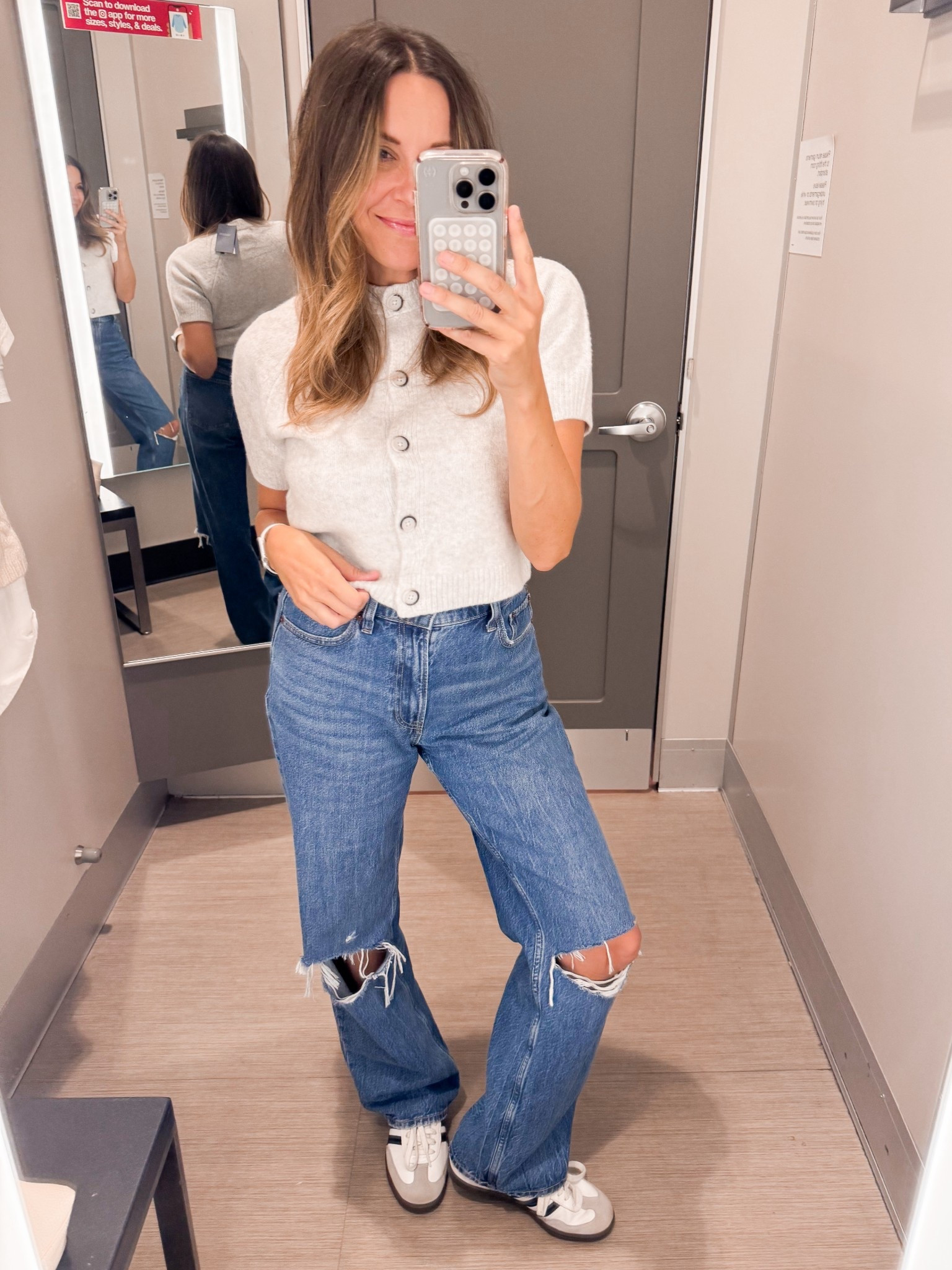 Top - XS
Jeans - 26

#LTKFindsUnder100 #LTKSeasonal #LTKFindsUnder50