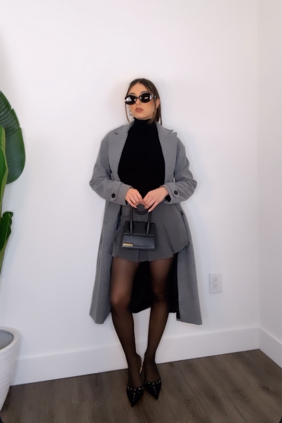 Chic winter outfit | Mini skirt winter outfit

#LTKshoecrush #LTKstyletip #LTKSeasonal