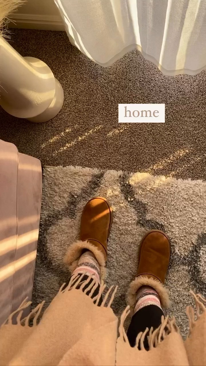 Winter in my shoes… 👟 👢🥾 
{SALE ON UGG BOOTS!}

Some of what I’ve been wearing lately 🤭 Shoes really complete an outfit. ✨

🌨❄️⛄️
Wearing: ugg, lacoste , nike, guess

Find me @eattravelhome ✨🤍 
#bootseason #cozyoutfits #winteroutwear #winterfashiontrends
#lacosteshoes #nikeairforce #guessshoes #uggseason #uggboots #winterstyles #winterstyling #fallstyles #winteroutfits #homeoutfit

#LTKHoliday #LTKWatchNow #LTKSeasonal