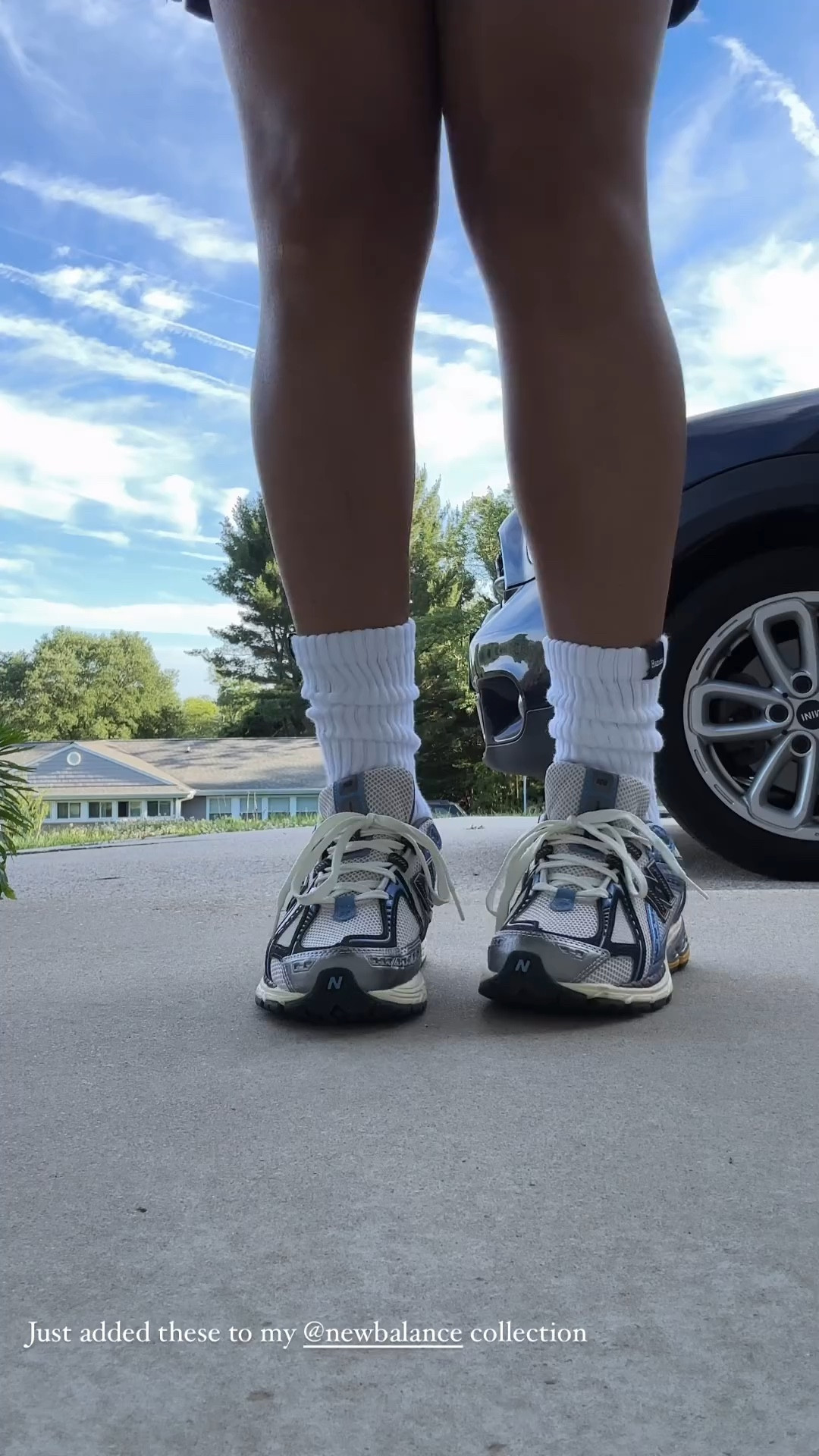 This colorway had me at hello..:
I love my New Balances 