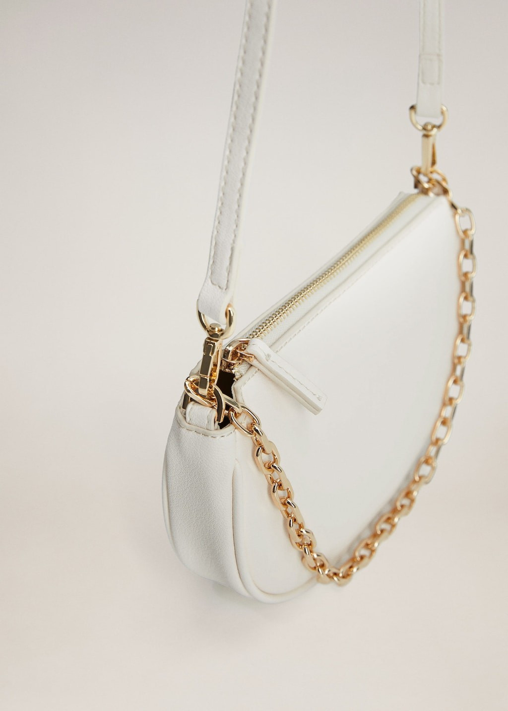 Chain baguette bag | MANGO (US)