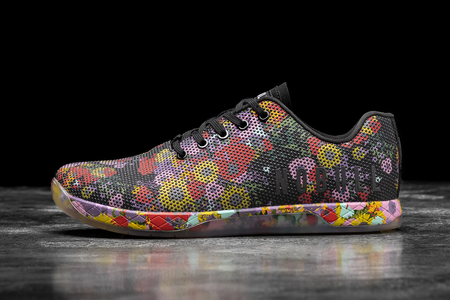 BLACK SUPERBLOSSOM TRAINER (WOMEN'S) | NOBULL