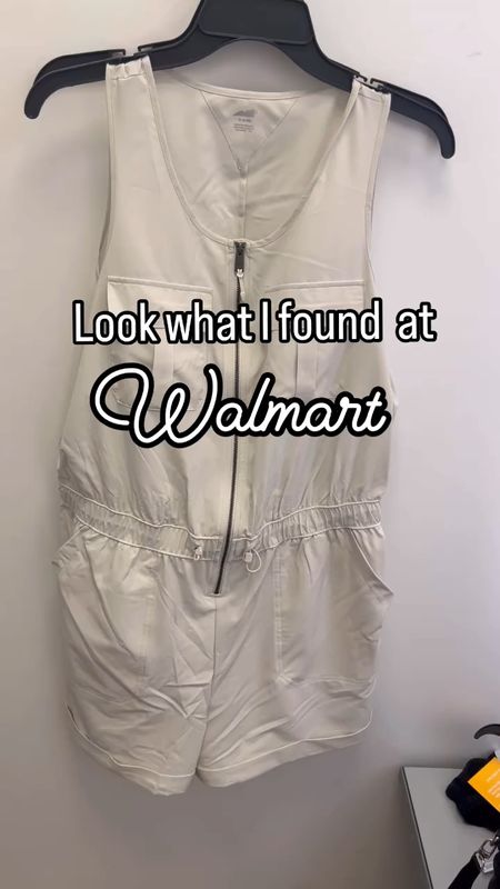 Less than $17!! Walmart has the best athleisure pieces!!
Walmart fashion 