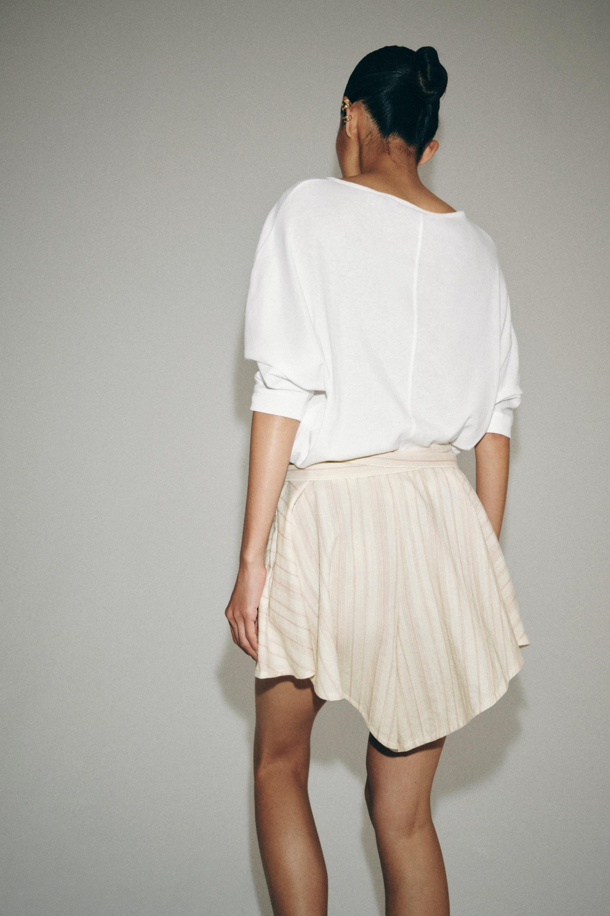 STRIPED PLEATED SHORTS ZW COLLECTION | Zara US