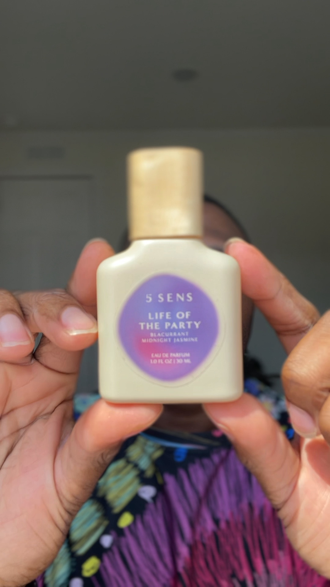 ✨ Sweet blackcurrant, peach blossom, saffron & jasmine with a warm ambrox base—5 SENS Life of the Party Eau de Parfum is confidence in a bottle. My go-to scent for day or night! 💫

#FragranceLover #PerfumeReview #LifeOfThePartyPerfume #SignatureScent #LuxuryFragrance
