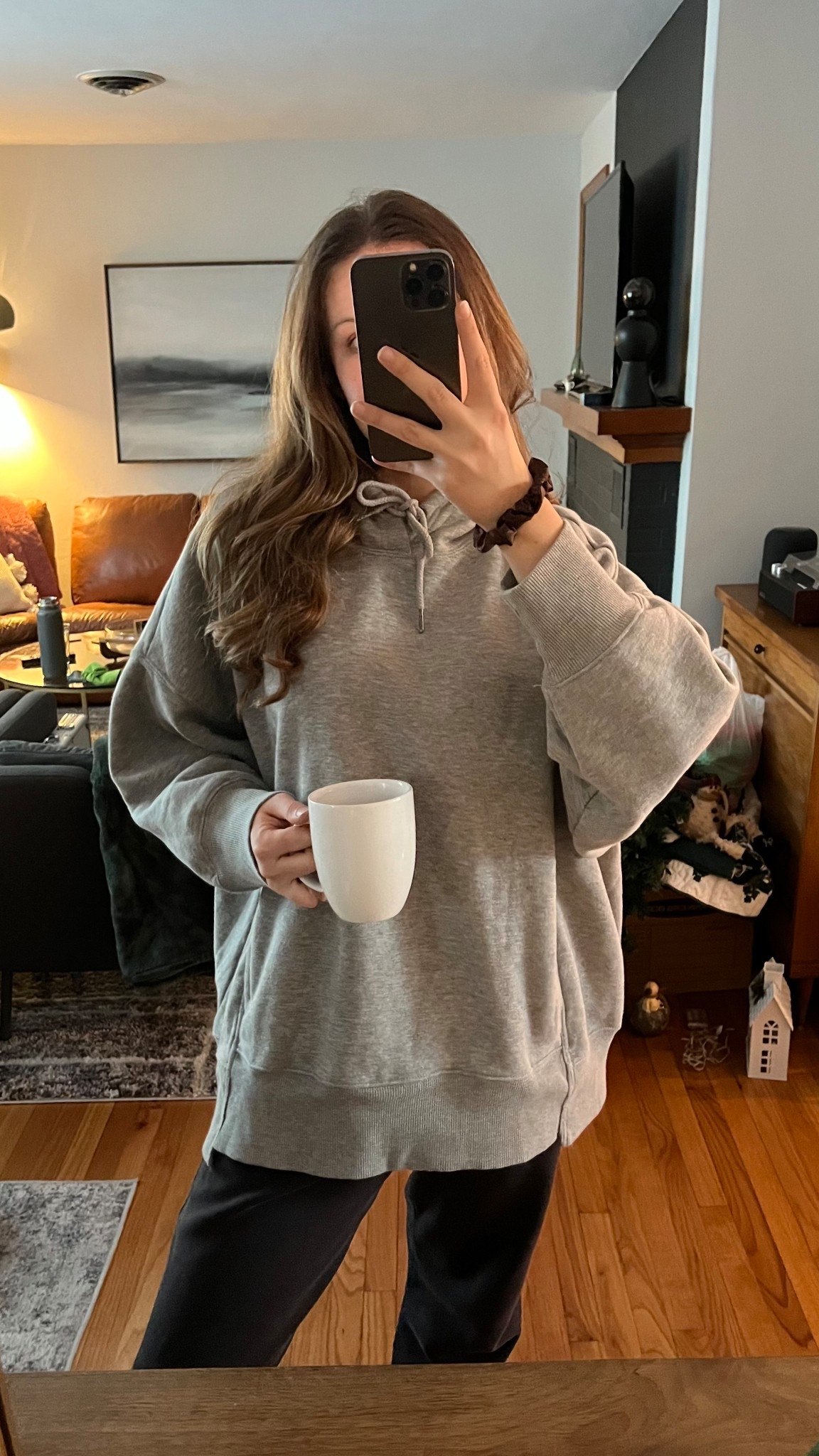 Cozy OOTD in my favorite oversized sweatshirt 🤍 comfy girl outfit, casual everyday style, off-duty look, slow morning vibes, heatless curls for soft natural waves, low effort hair routine, comfy but put together outfit

#LTKgrwm #LTKmorningroutine #LTKdayinmylife