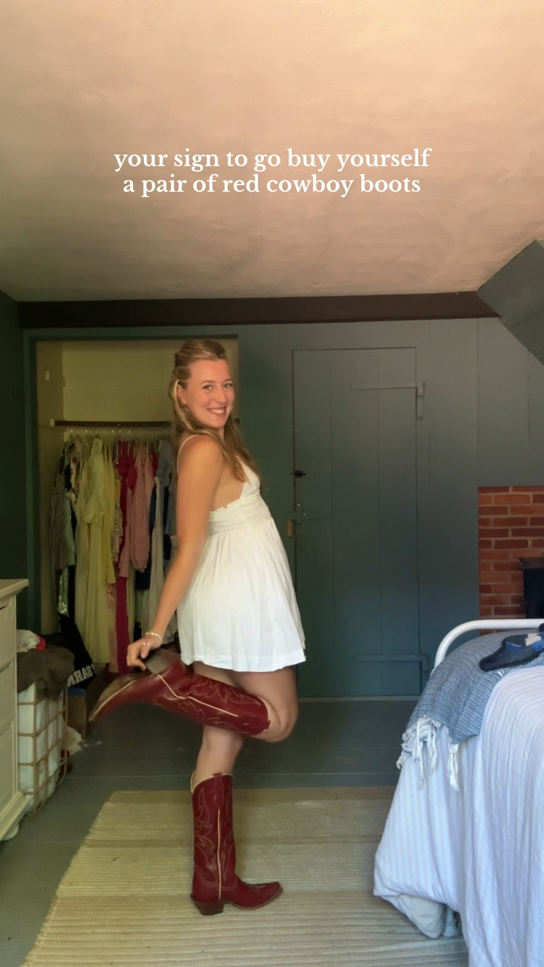red cowboy boots country concert outfit 