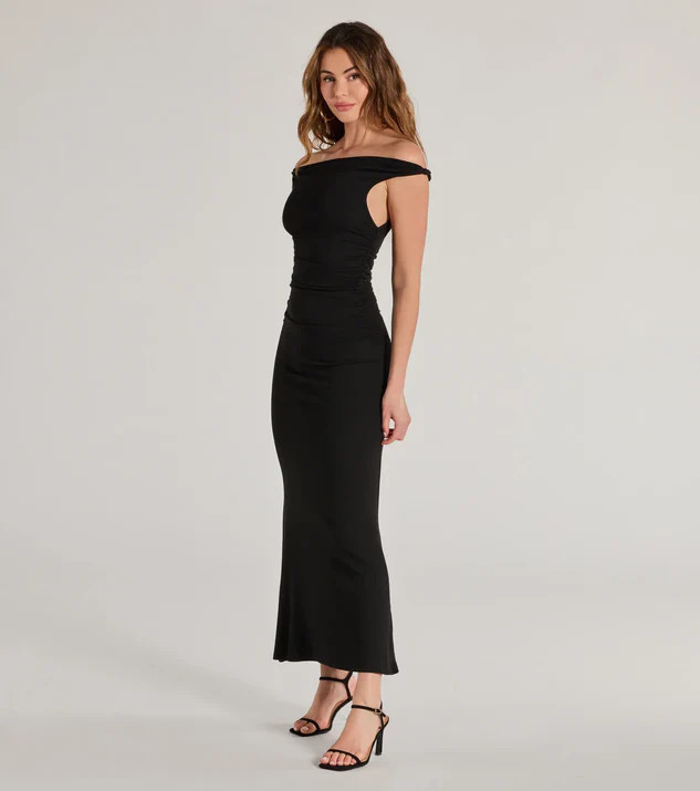 Casual Chic Ruched Ribbed Knit Maxi Dress | Windsor Stores