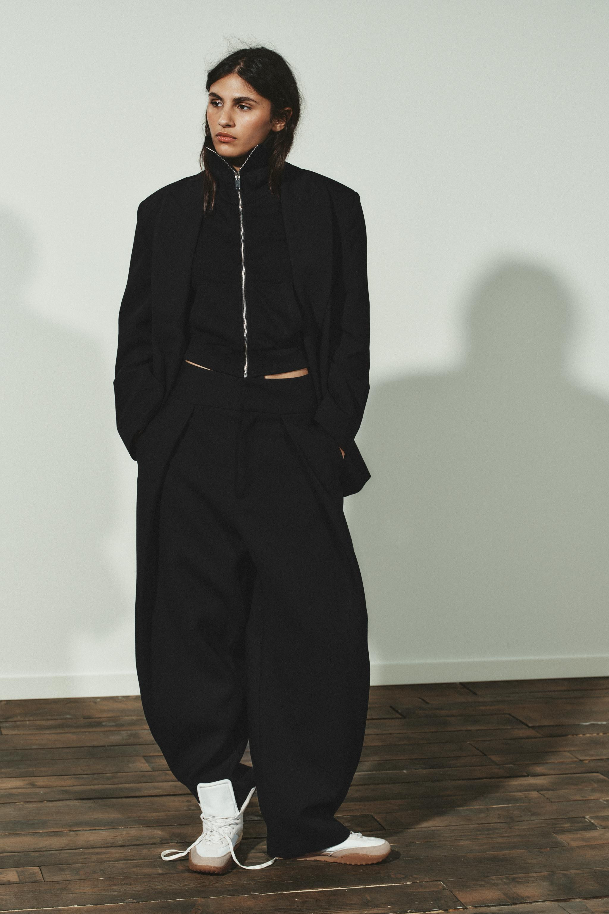 BALLOON TROUSERS WITH PLEATS | Zara UK