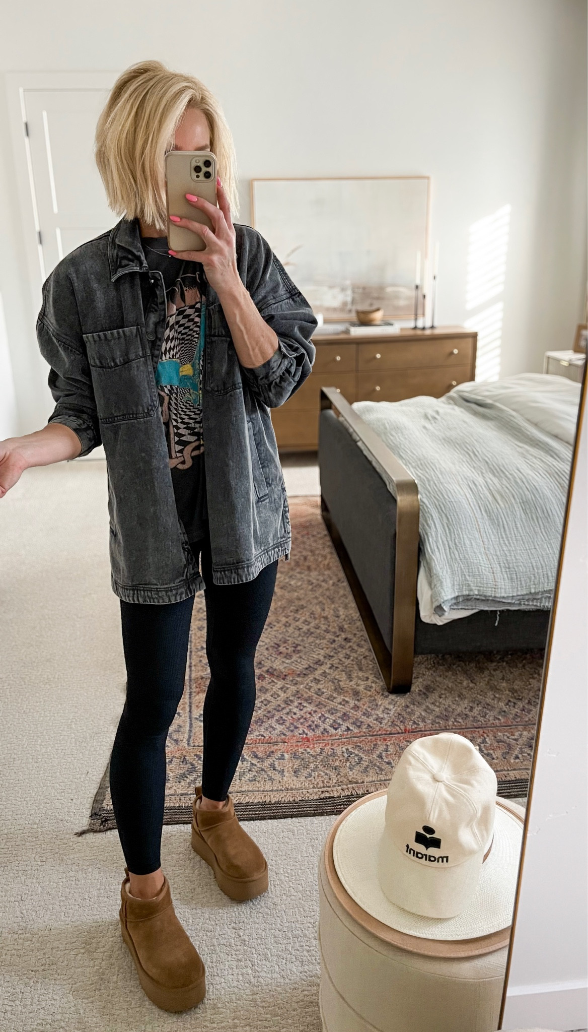  Casual outfit favorites! 
Uggs, leggings graphic tee & oversized shirt jacket. 
Everything runs tts.


#LTKSeasonal #LTKHoliday #LTKover40