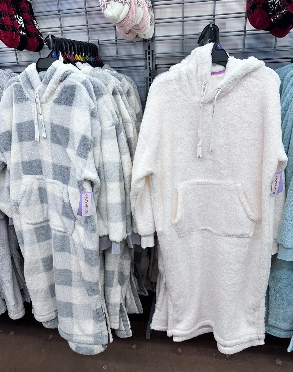 New plush sleep loungers!! These looked sooo cozy! Several colors online and would make a great gift!






Walmart. Walmart fashion. Walmart style. Walmart finds. Pjs. Pajamas. Cardigan. Cozy cardigans. Cozy outfit. Cozy style. Sleepwear. Christmas gift. Holiday gift idea. Gifts for her. Gift for mom. Cozy gifts 

#LTKGiftGuide #LTKHoliday #LTKstyletip
