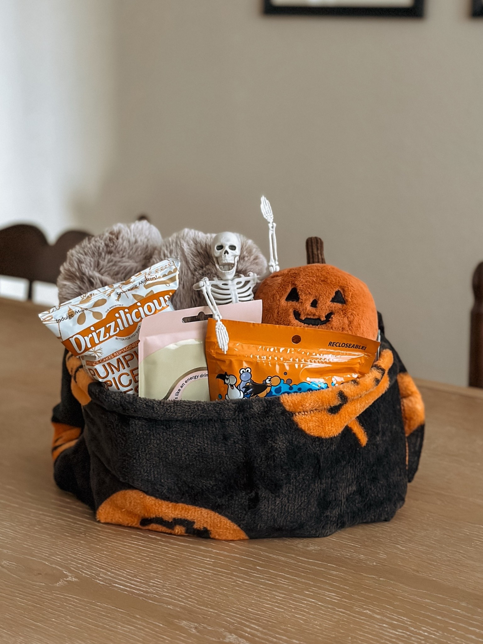 Boo blanket Gift idea 🍁🍂🎃

#LTKSeasonal #LTKHome